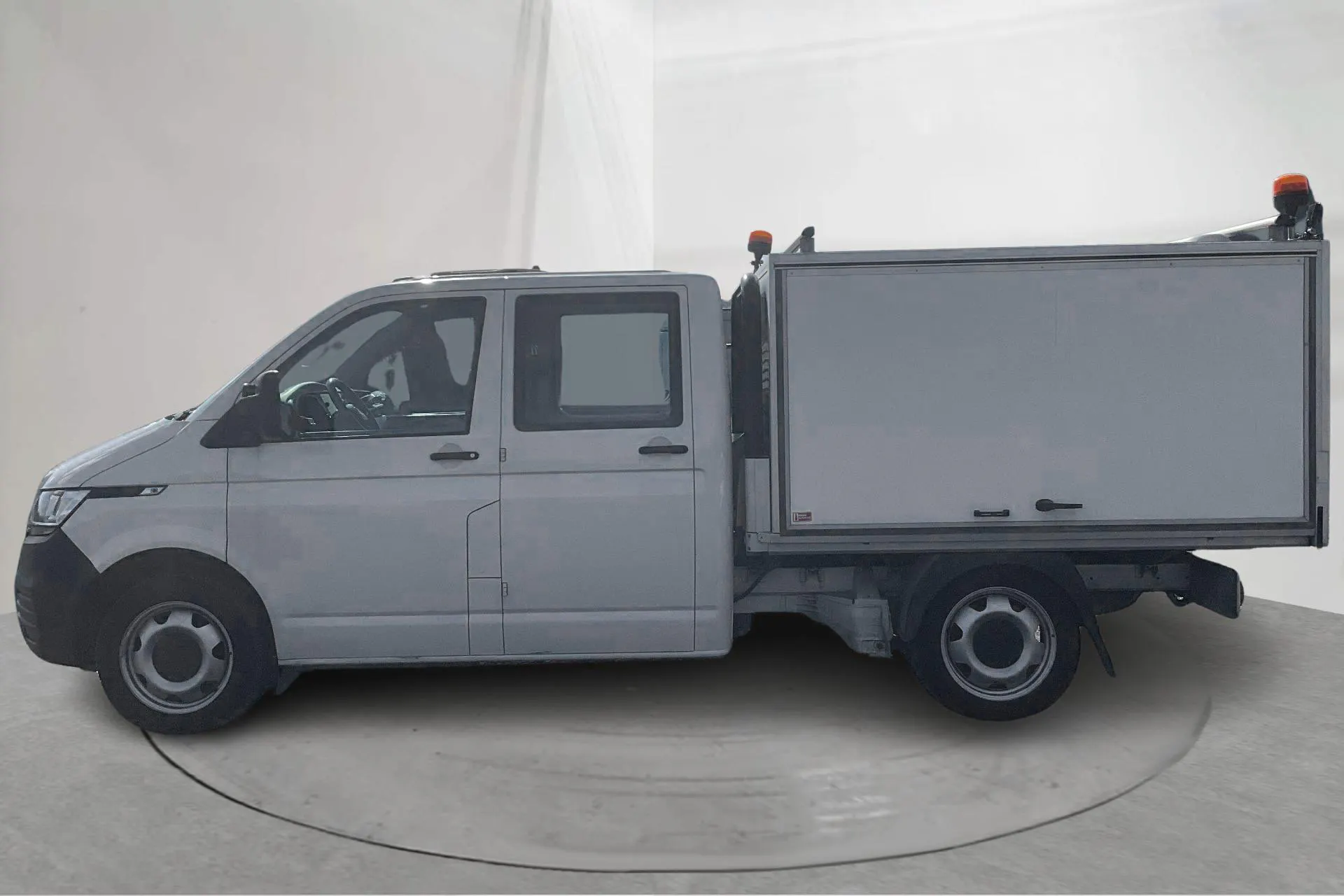 Presentation photo 2 of 14: VW Transporter T6 2.0 TDI BMT 4MOTION (150hk) - 129 730 km - Manual - white - 2020