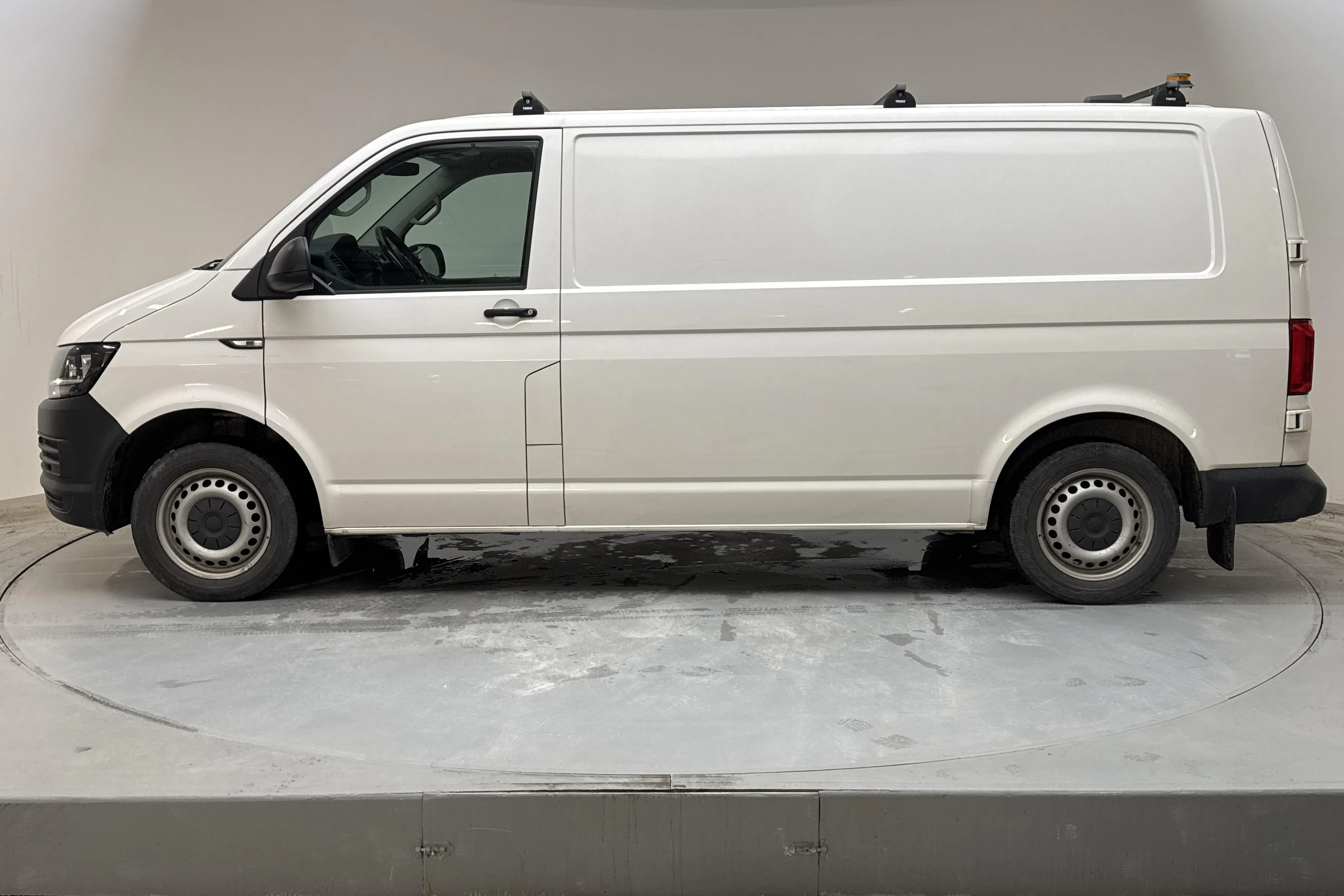Presentation photo 2 of 14: VW Transporter T6 2.0 TDI BMT Skåp 4MOTION (150hk) - 106 690 km - Manual - white - 2018
