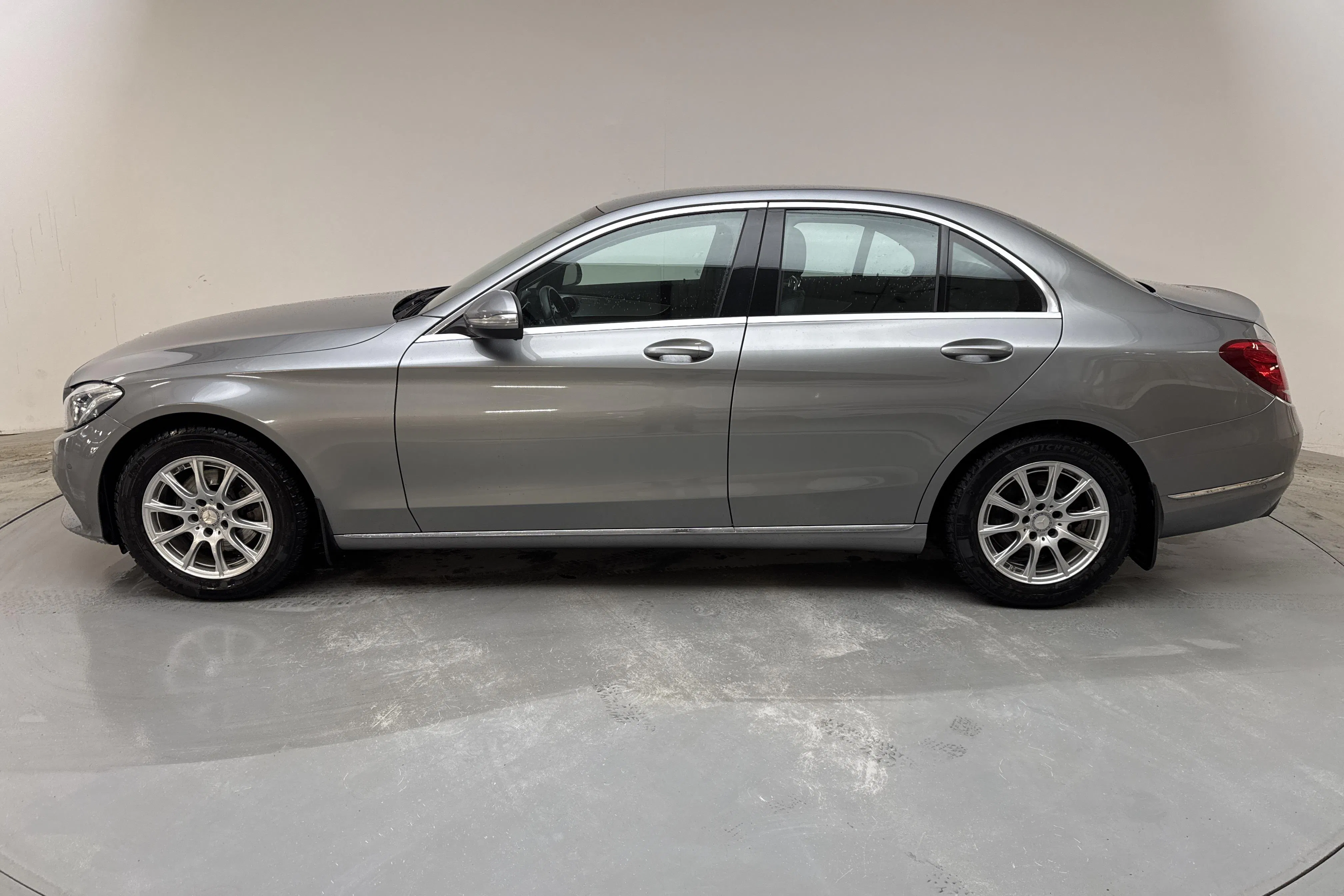 Presentationsfoto 2 av 13: Mercedes C 220 BlueTEC W205 (170hk) - 11 522 mil - Automat - silver - 2014