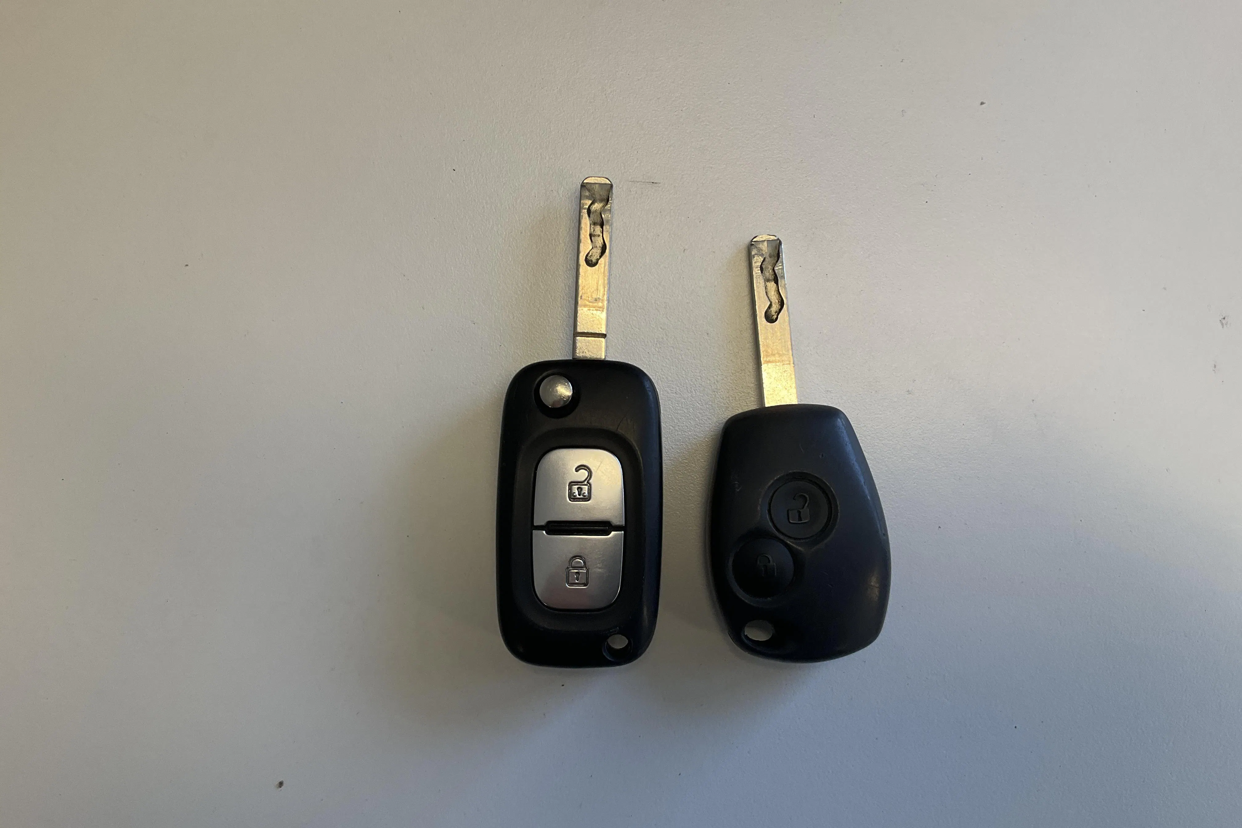 Presentation photo 14 of 14: Renault Master 2.3 dCi FAP 2WD (150hk) - 107 350 km - Automatic - white - 2021