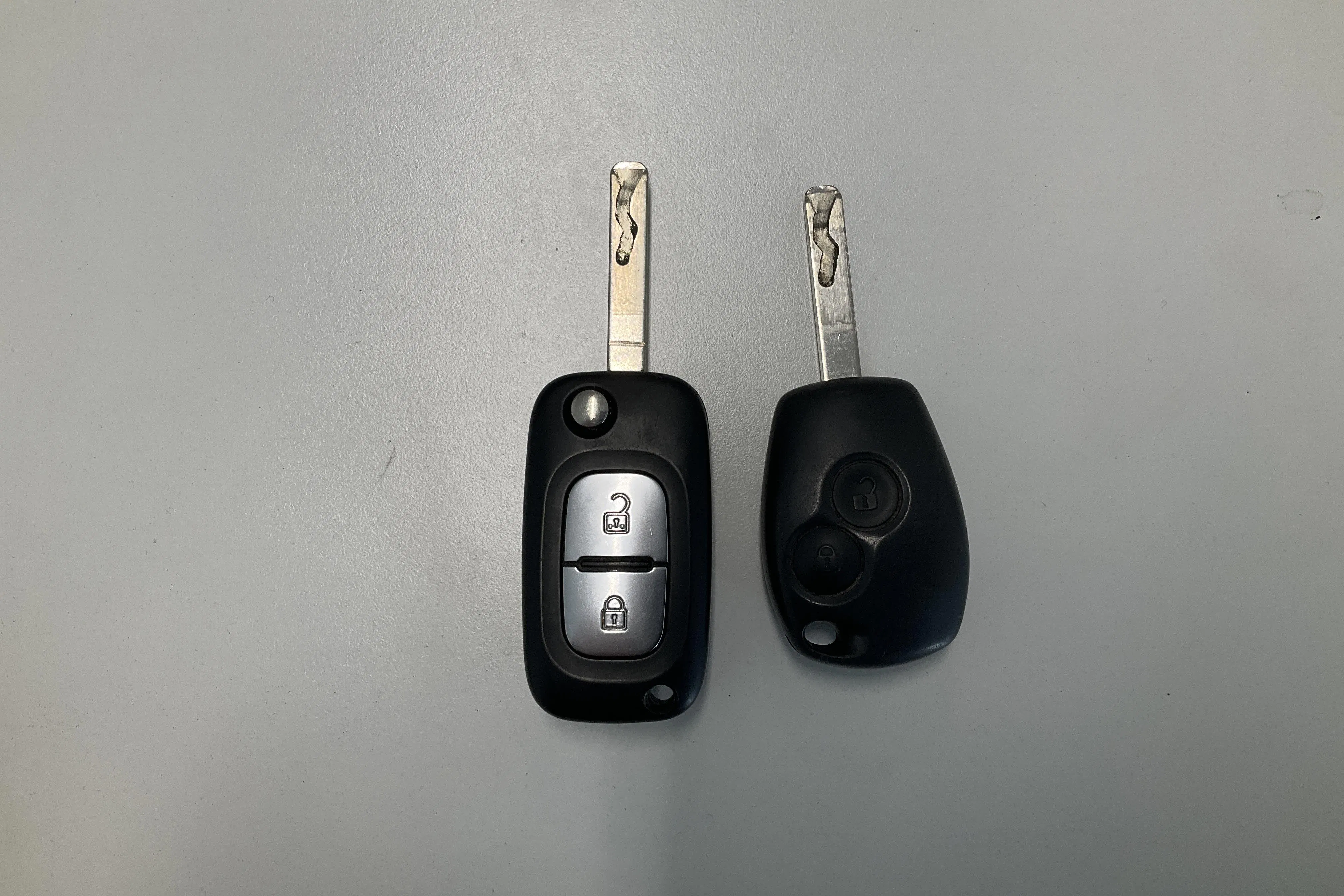 Presentation photo 14 of 14: Renault Master 2.3 dCi FAP 2WD (150hk) - 121 680 km - Automatic - white - 2021