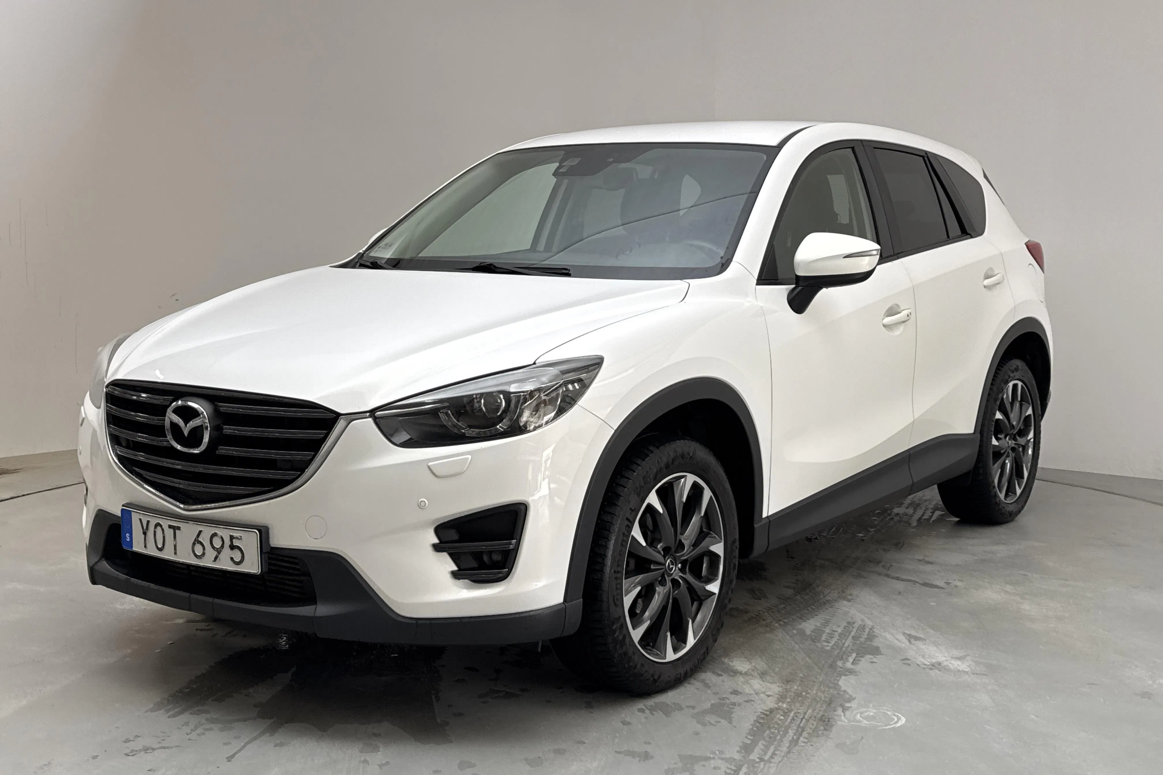 Presentationsfoto 1 av 18: Mazda CX-5 2.2 DE AWD (150hk) - 18 397 mil - Automat - vit - 2017