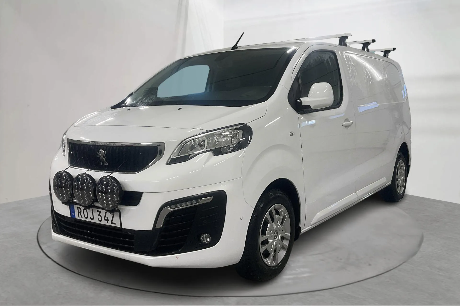 Presentationsfoto 1 av 20: Peugeot Expert BlueHDi Skåp (122hk) - 5 165 mil - Automat - vit - 2020