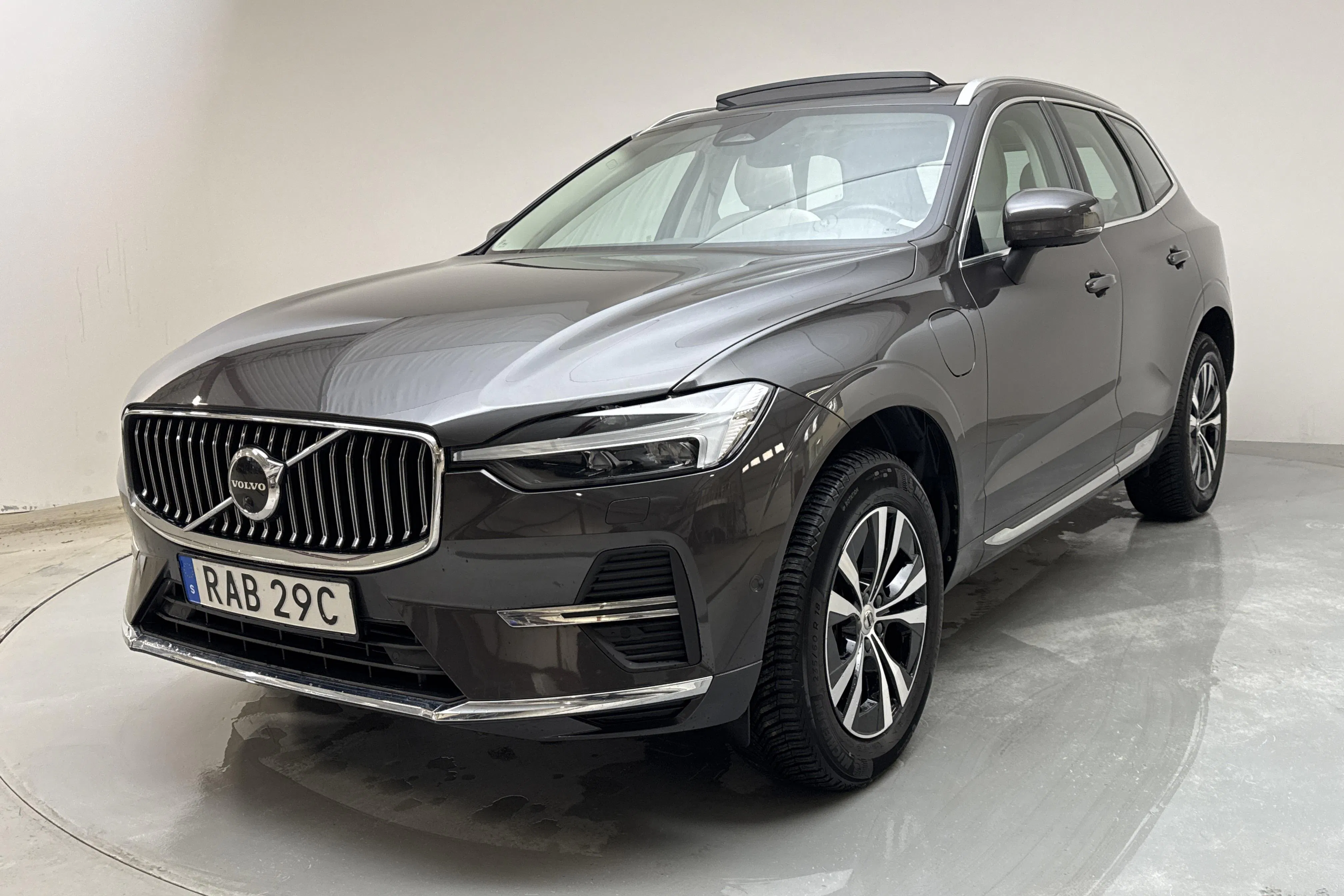 Volvo XC60 T6 AWD Recharge (350hk)