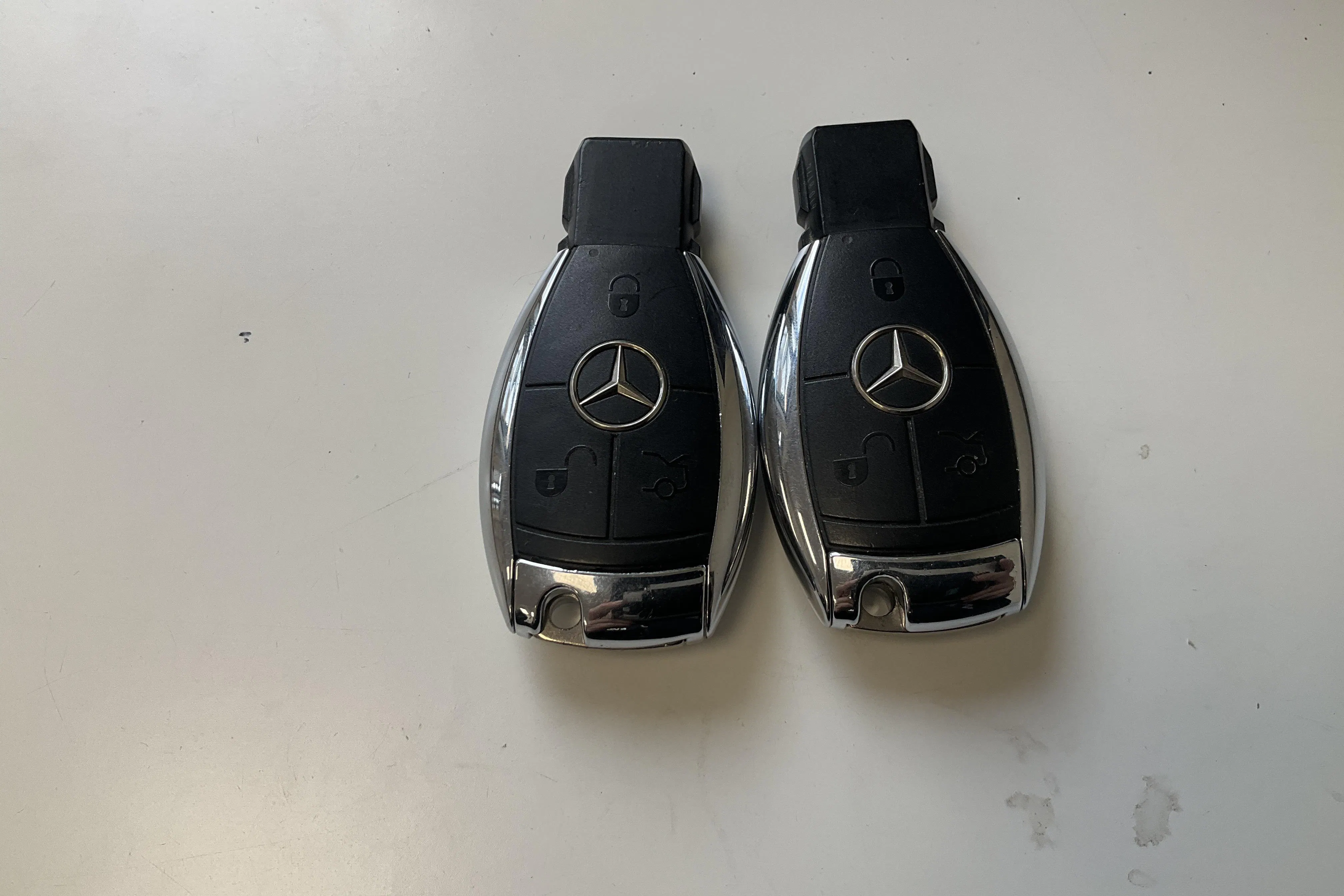 Presentationsfoto 35 av 35: Mercedes SL 63 AMG R230 (525hk) - 8 763 mil - Automat - silver - 2008