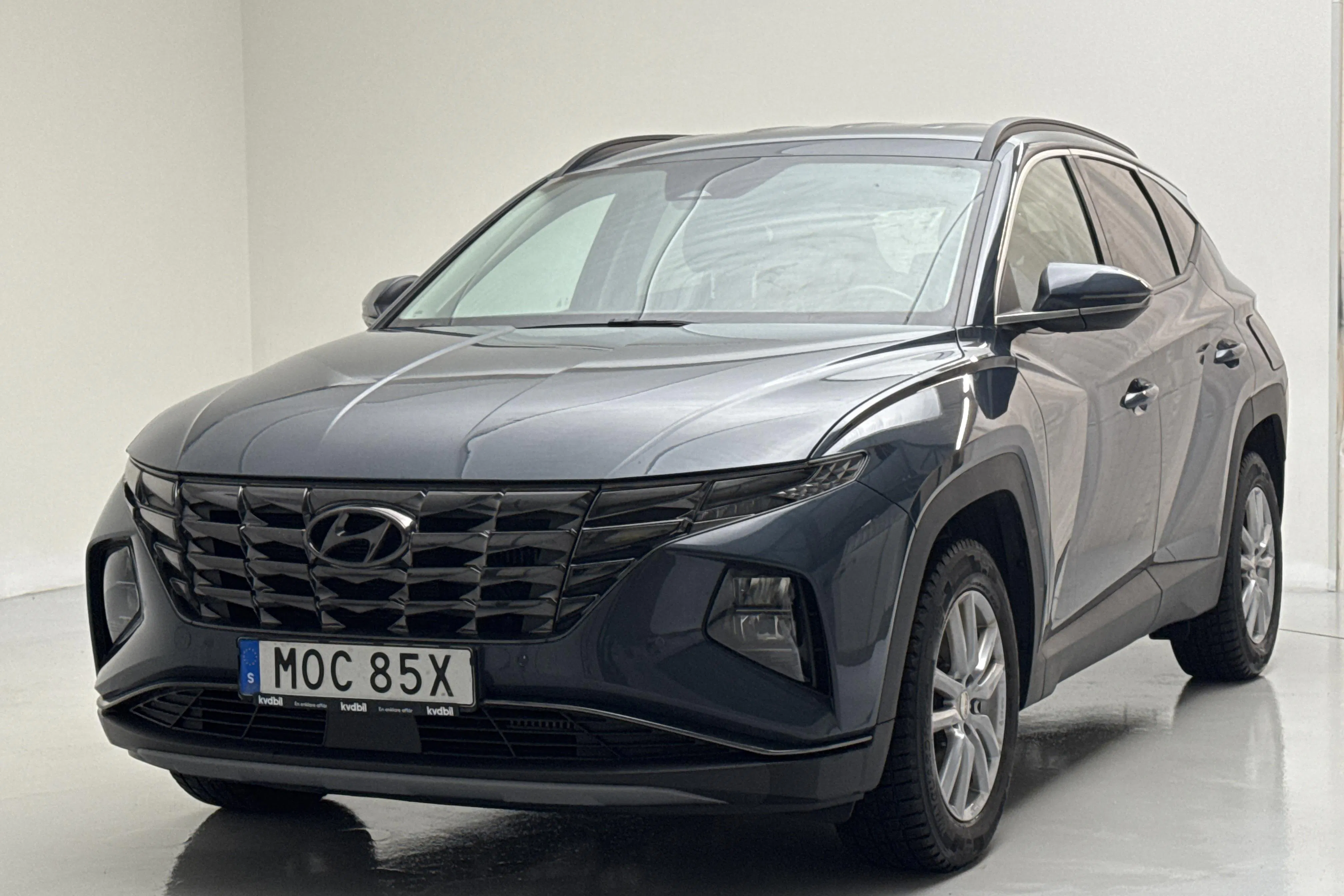 Presentationsfoto 1 av 15: Hyundai Tucson 1.6 GDI Hybrid (230hk) - 5 162 mil - Automat - blå - 2023