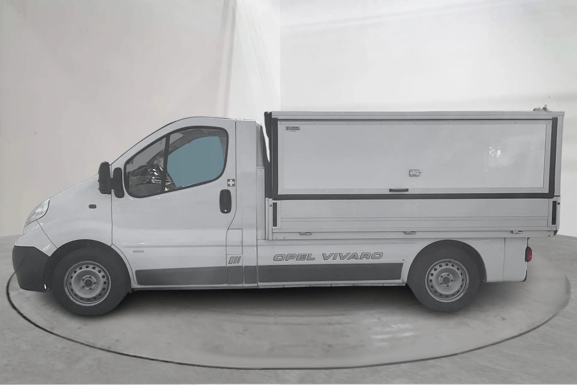 Presentationsfoto 2 av 12: Opel Vivaro 2.0 CDTI Floor Cab/Chassi (114hk) - 6 133 mil - Manuell - vit - 2011