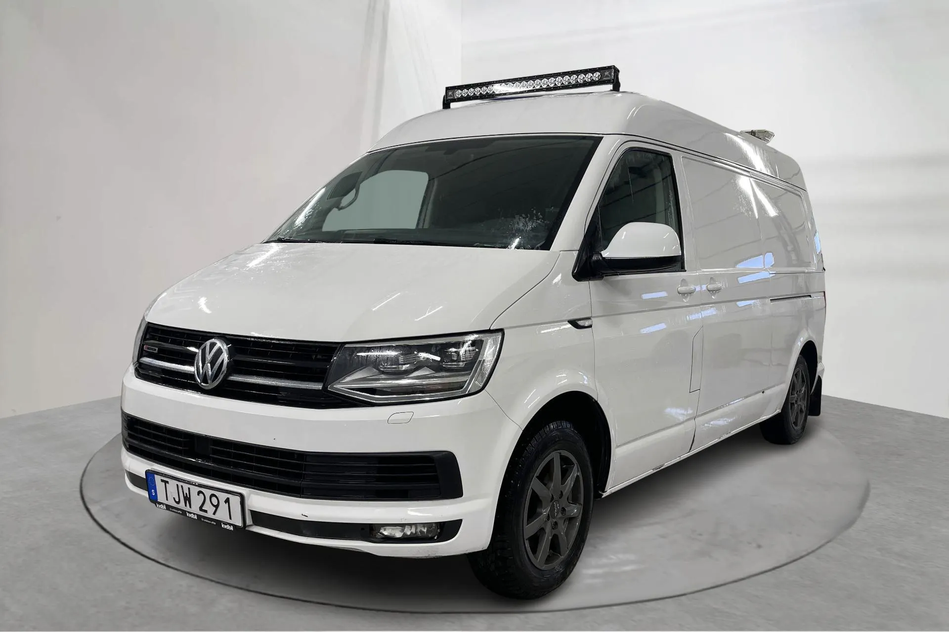 Presentation photo 1 of 16: VW Transporter T6 2.0 TDI BMT Skåp 4MOTION (150hk) - 151 390 km - Automatic - white - 2018