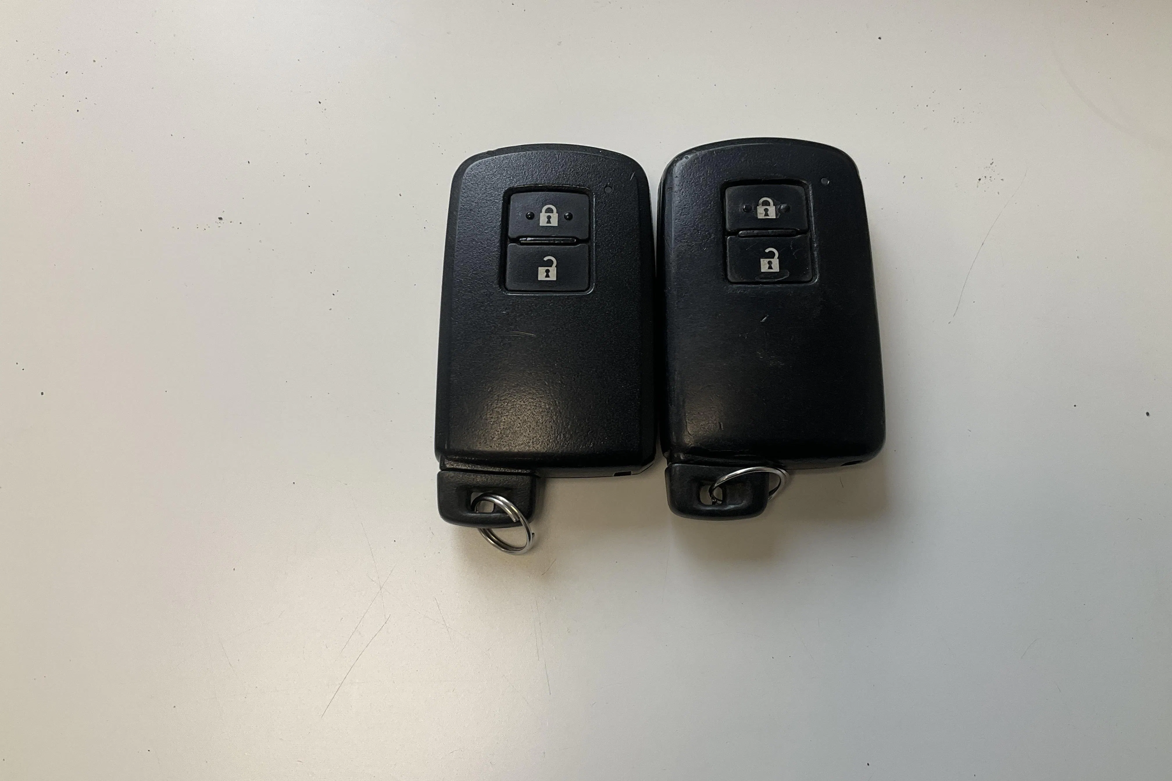 Presentationsfoto 13 av 13: Toyota Auris 1.8 HSD 5dr (99hk) - 23 358 mil - Automat - vit - 2015