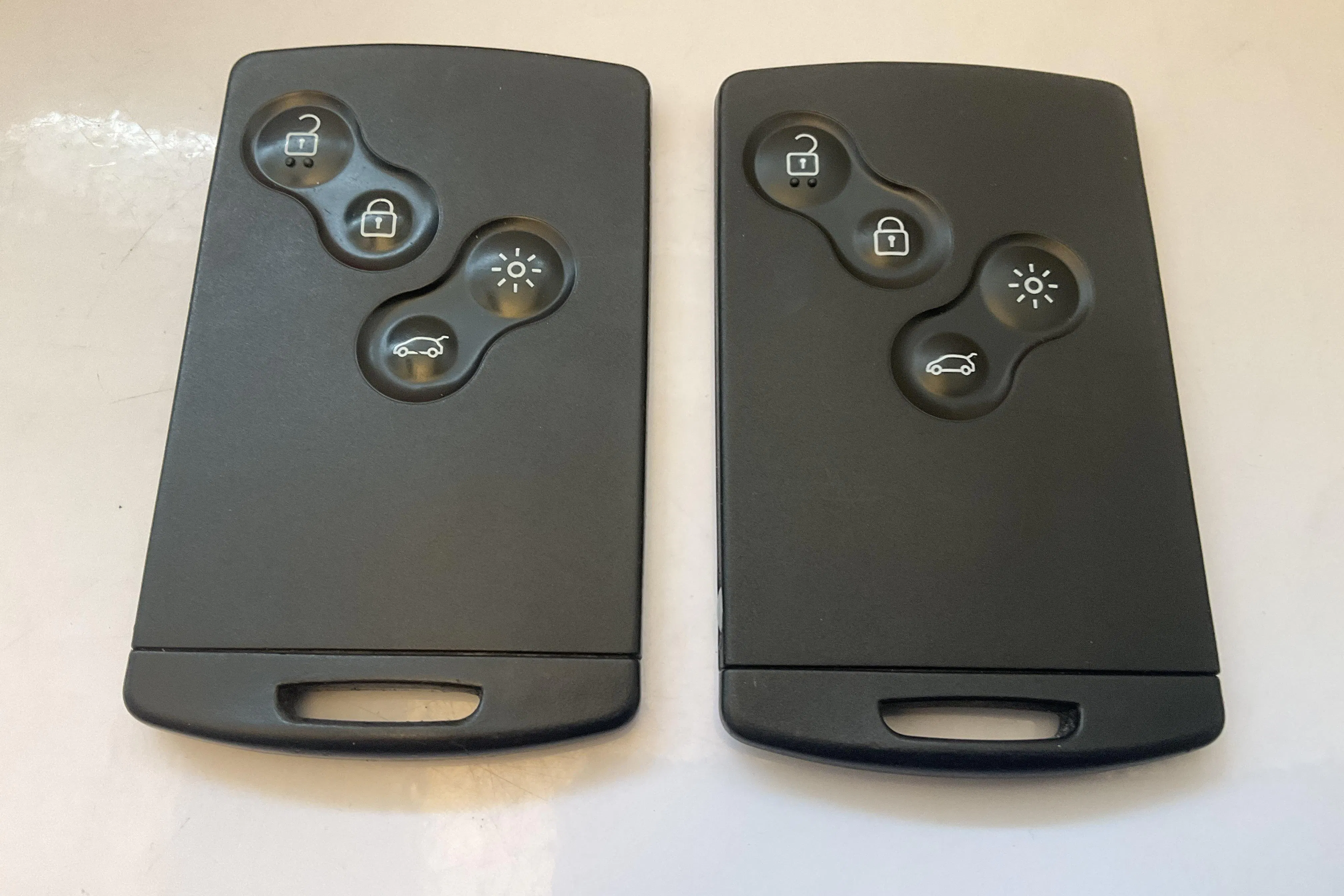 Presentationsfoto 15 av 15: Renault Captur 1.2 TCe (120hk) - 5 705 mil - Automat - silver - 2018