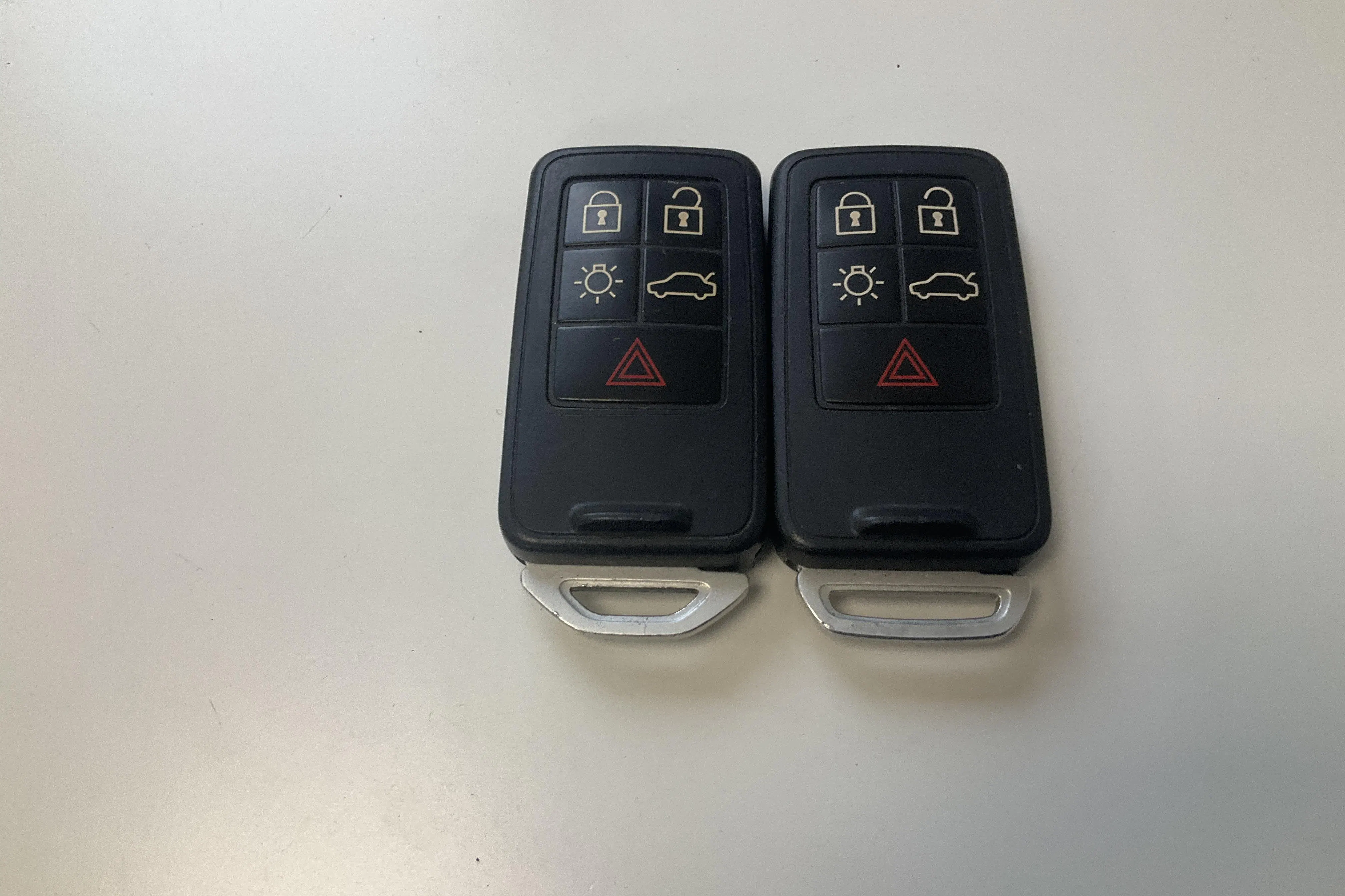 Presentation photo 15 of 15: Volvo XC70 II D4 AWD (181hk) - 260 240 km - Automatic - white - 2015