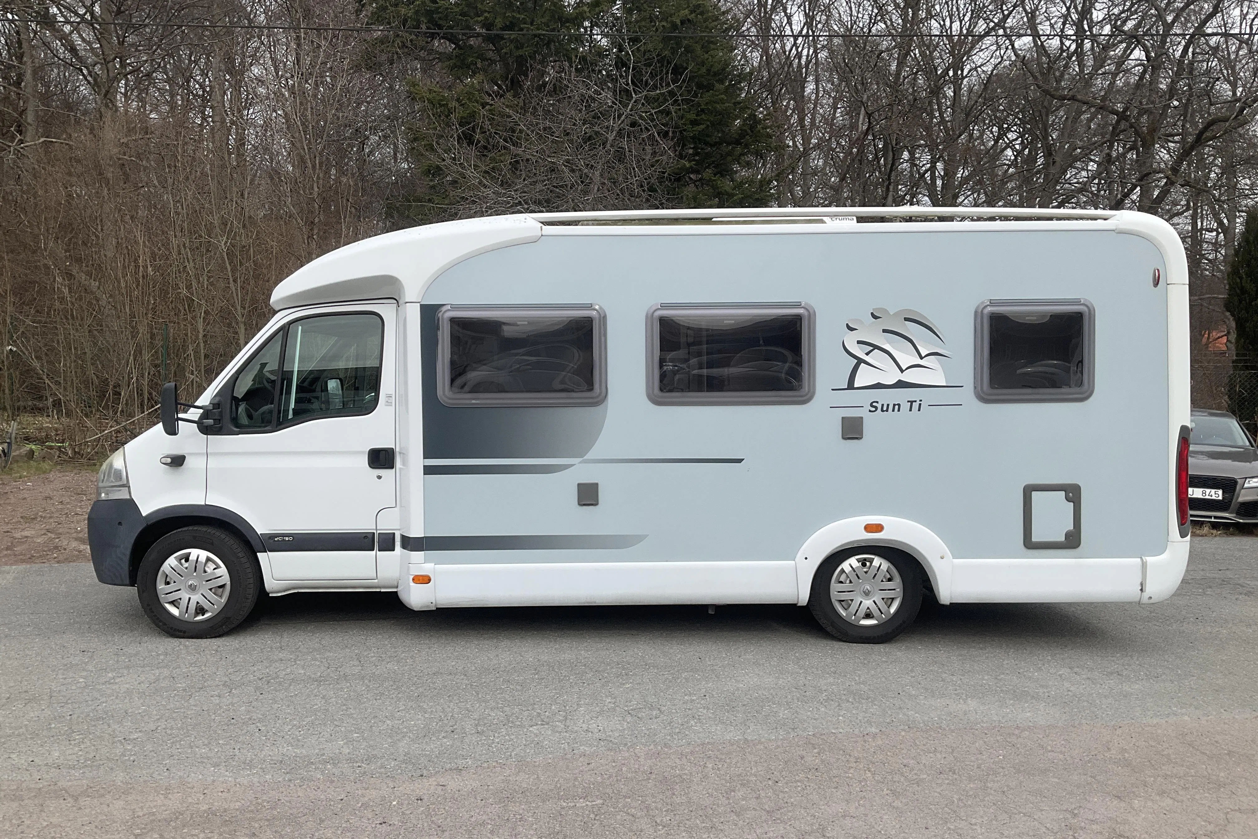 Presentation photo 2 of 28: RENAULT KNAUS Sun Ti 700 Husbil - 103 860 km - Manual - 2007