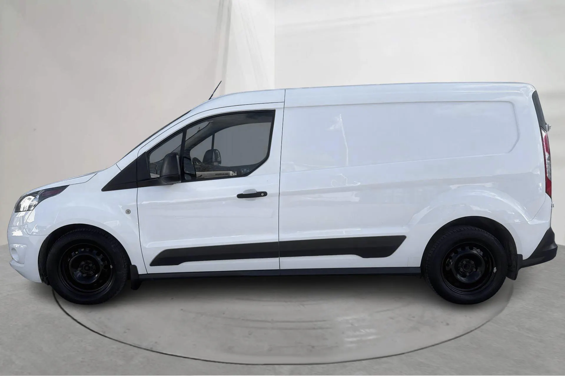 Presentation photo 2 of 18: Ford Transit Connect 1.5 TDCi (120hk) - 148 260 km - Automatic - white - 2018