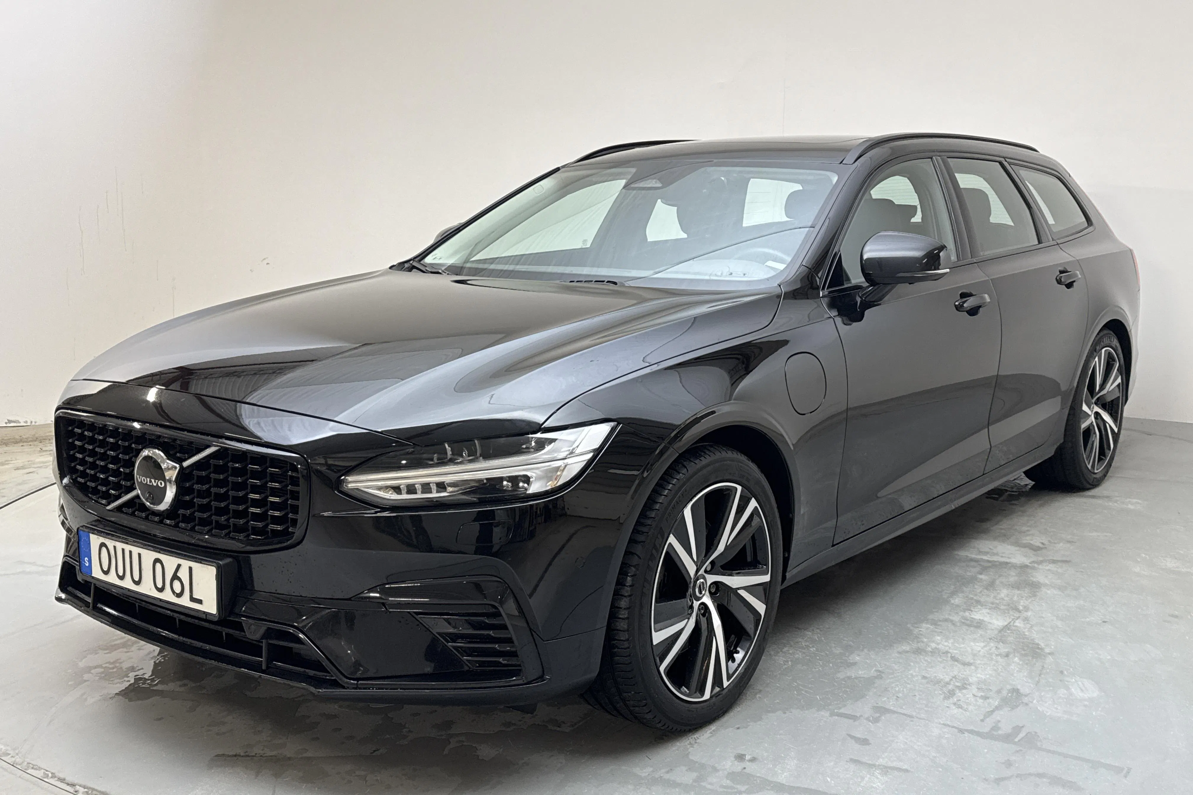 Volvo V90 T8 AWD Recharge (455hk)