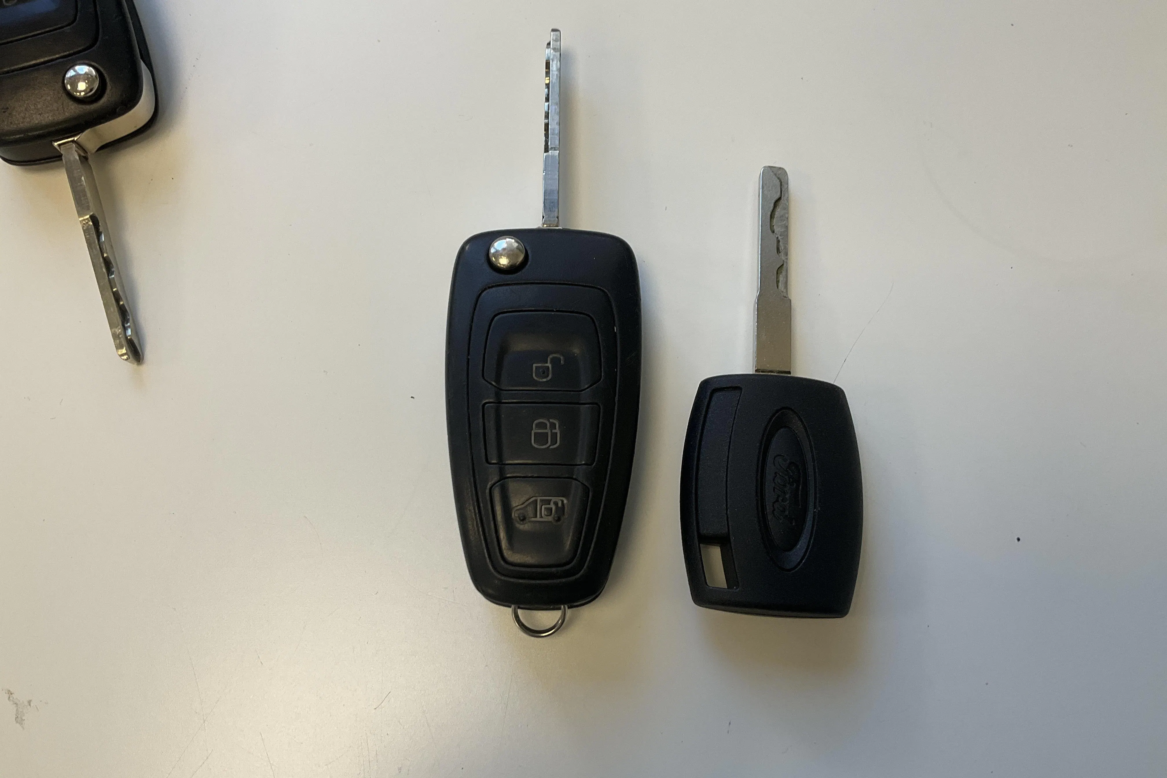 Presentation photo 15 of 15: Ford Transit Connect 1.5 TDCi (75hk) - 202 270 km - Manual - white - 2018