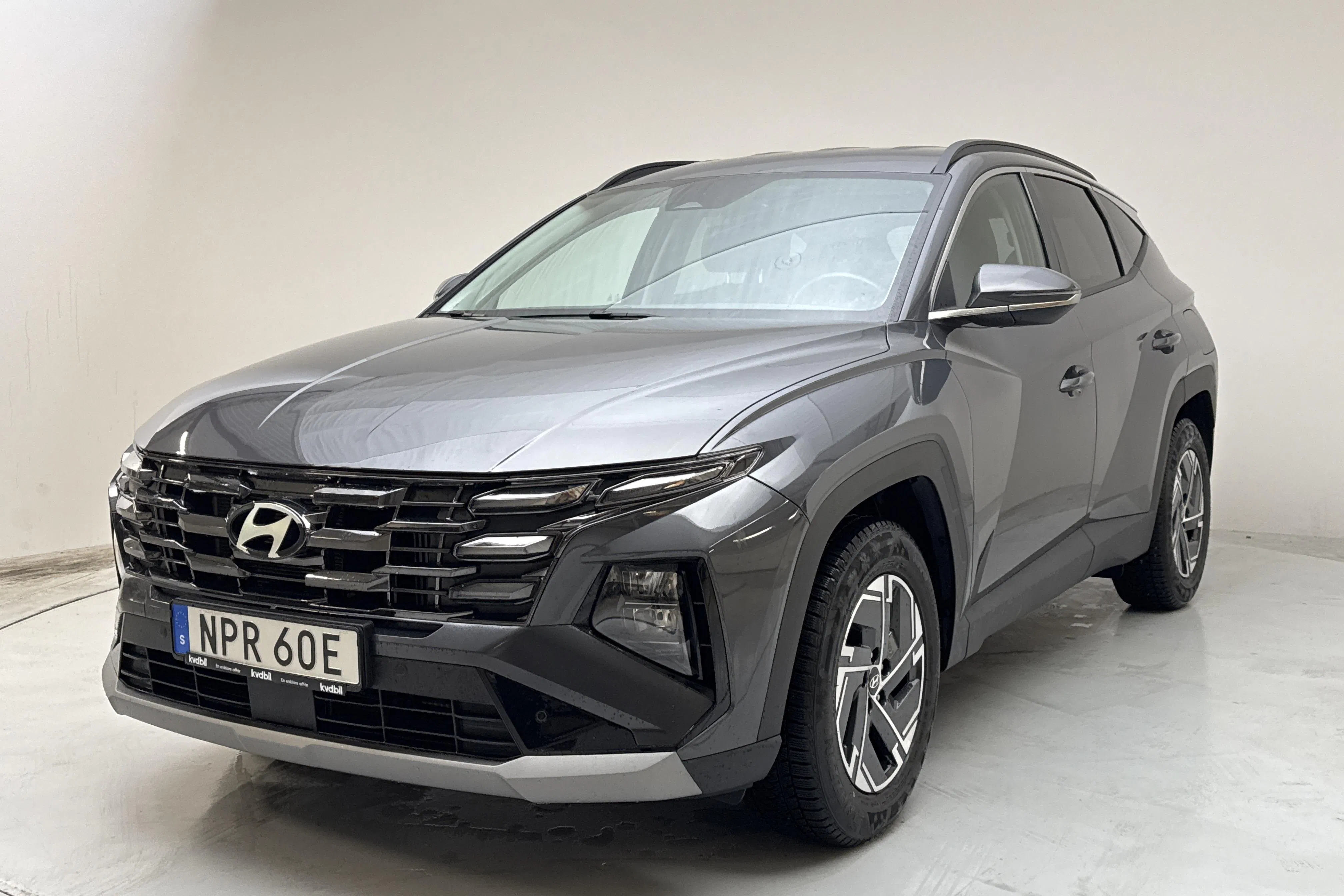Presentationsfoto 1 av 13: Hyundai Tucson 1.6 GDI Hybrid 2WD (215hk) - 1 784 mil - Automat - grå - 2025