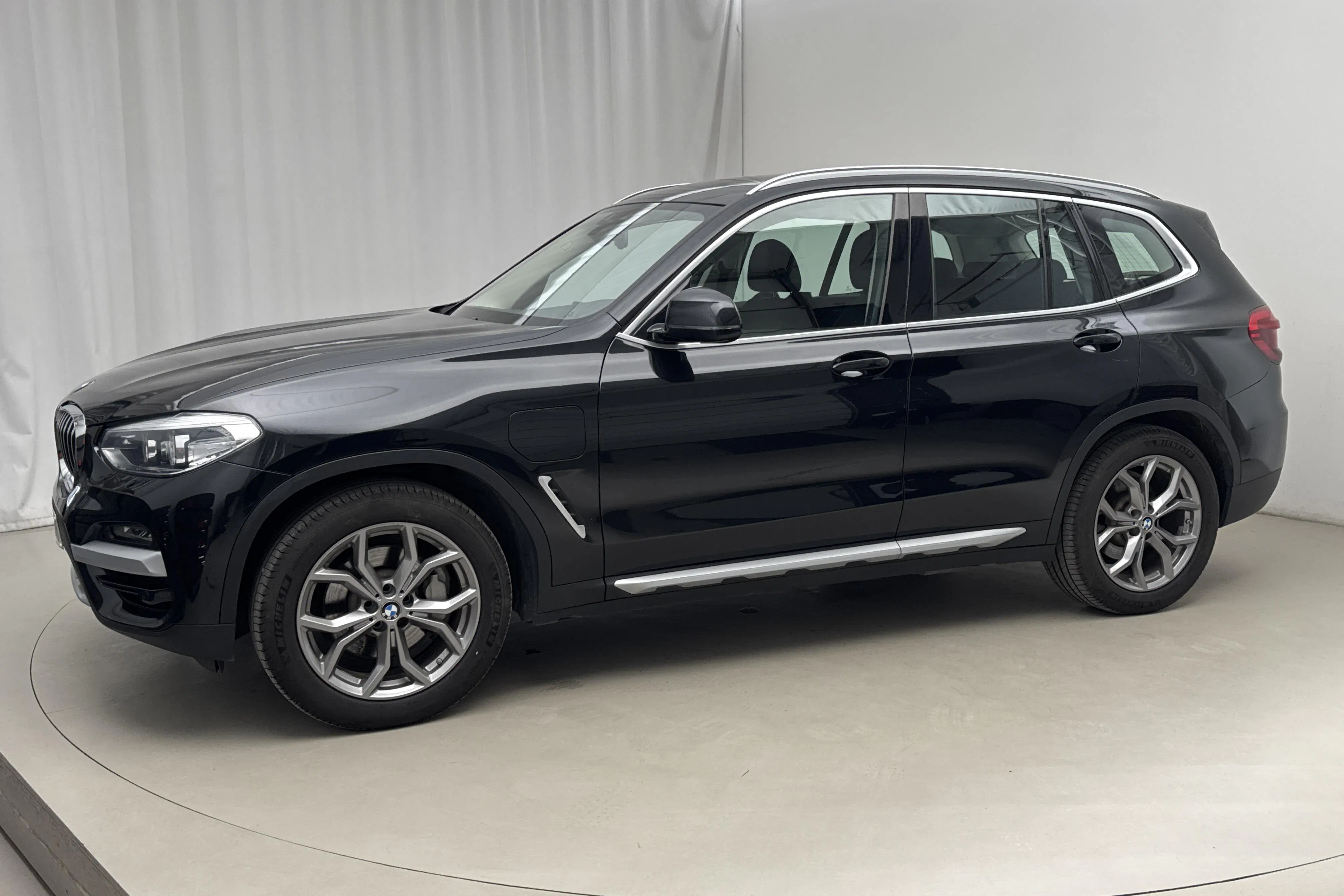 Presentation photo 2 of 17: BMW X3 xDrive30e, G01 (292hk) - 113 930 km - Automatic - black - 2020