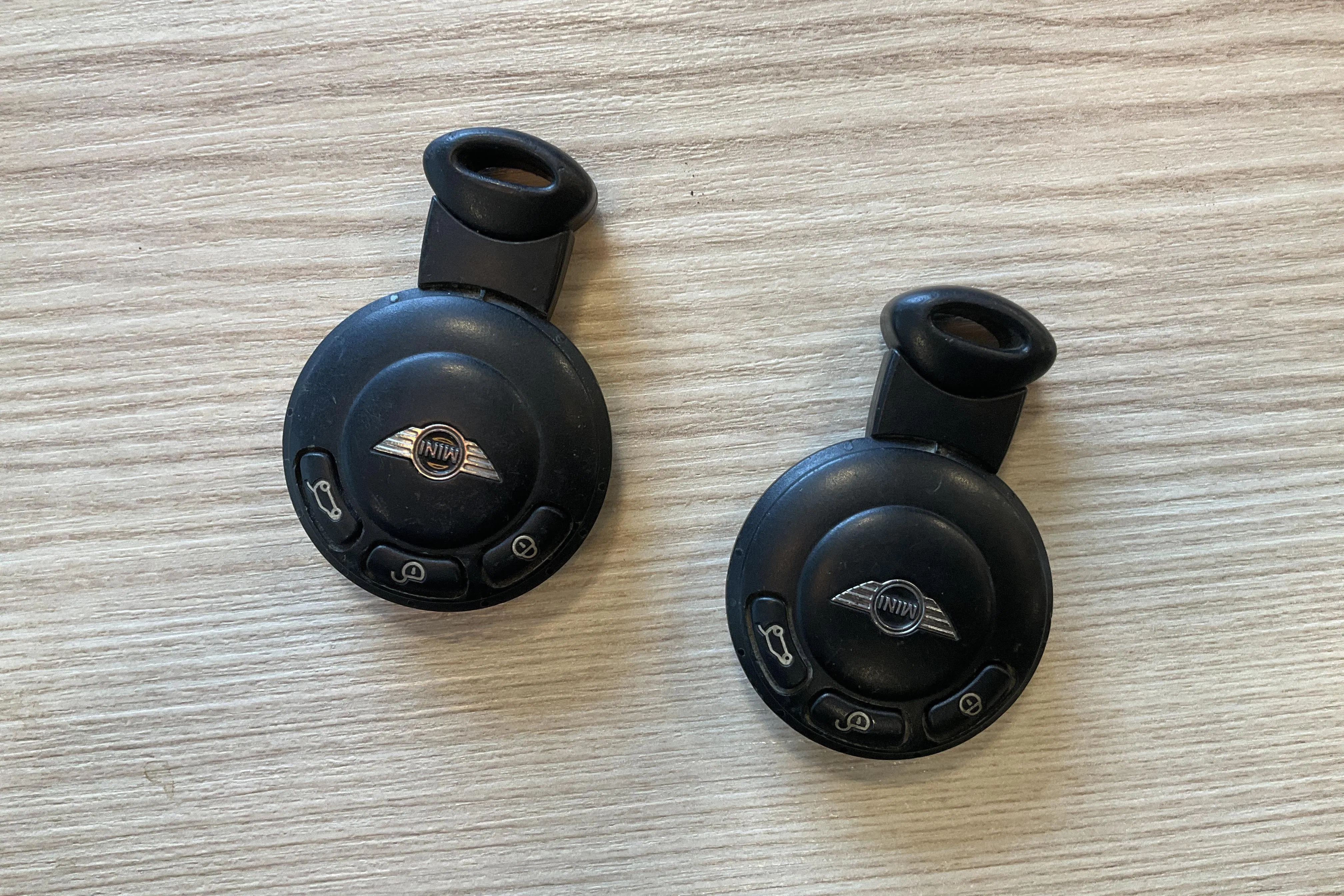 Presentationsfoto 12 av 12: MINI One (98hk) - 5 674 mil - Manuell - röd - 2014