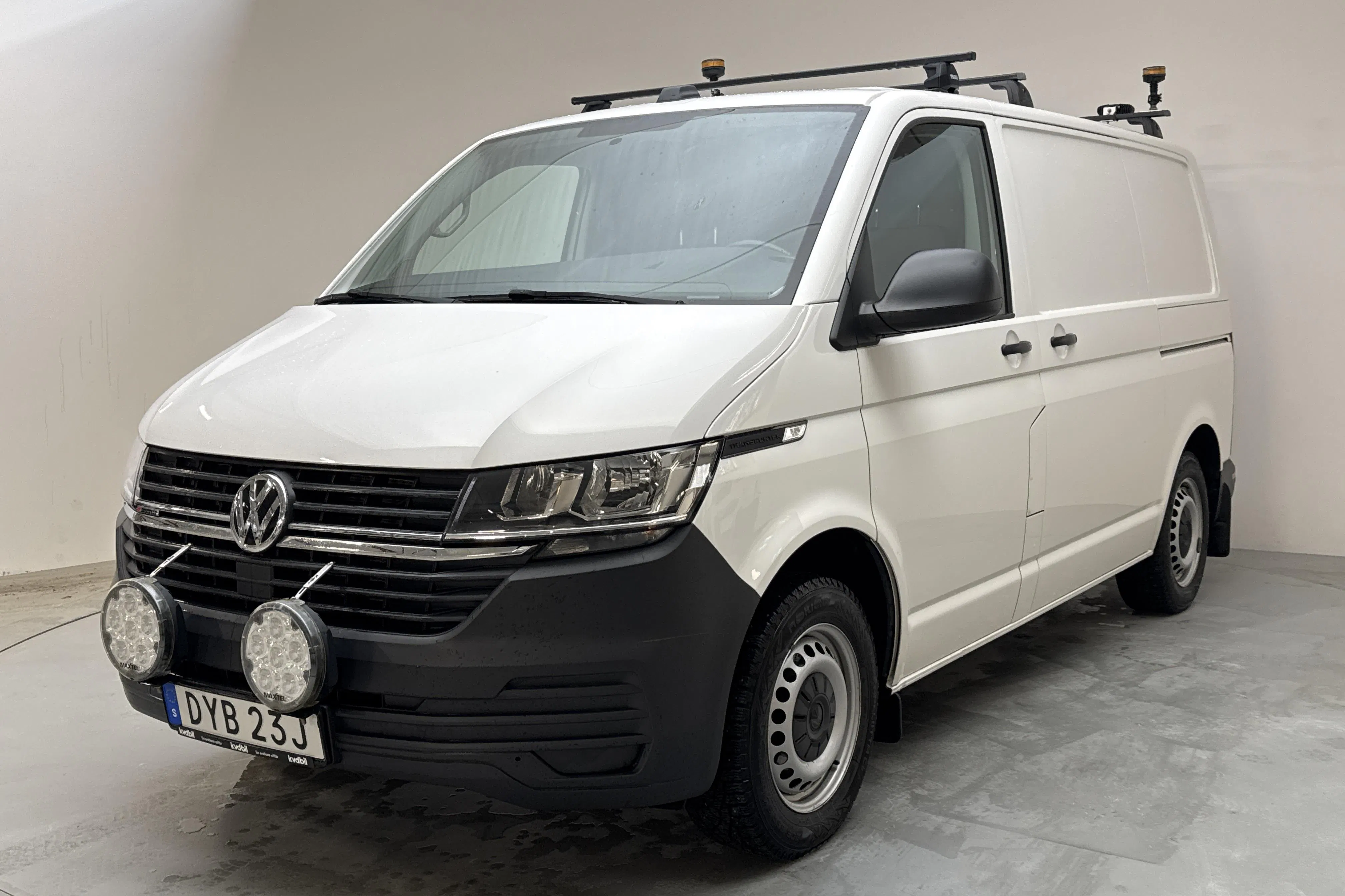 Presentation photo 1 of 16: VW Transporter T6 2.0 TDI BMT Skåp 4MOTION (150hk) - 91 680 km - Automatic - white - 2020
