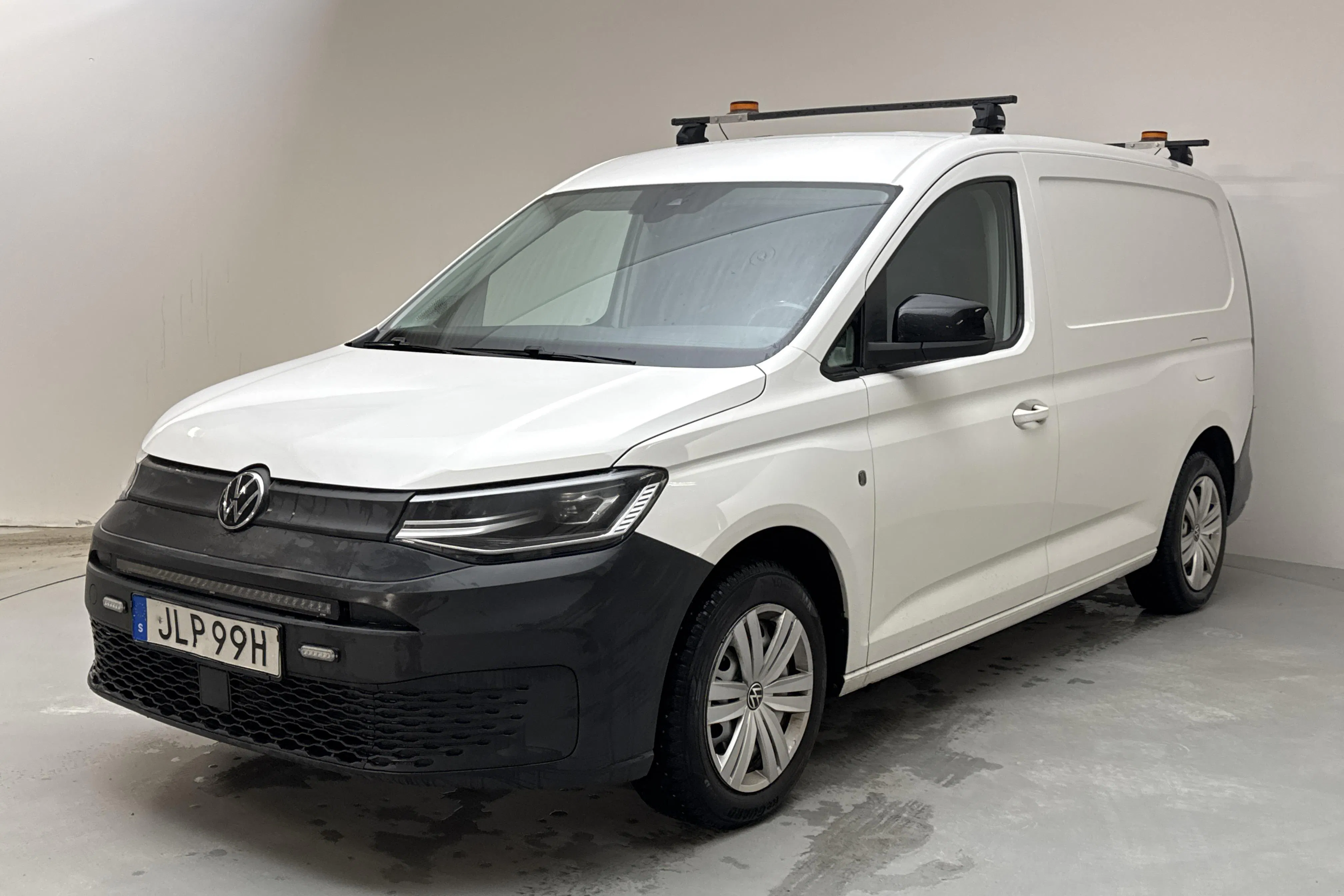 Presentation photo 1 of 15: VW Caddy Cargo Maxi 2.0 TDI (122hk) - 94 200 km - Automatic - white - 2023