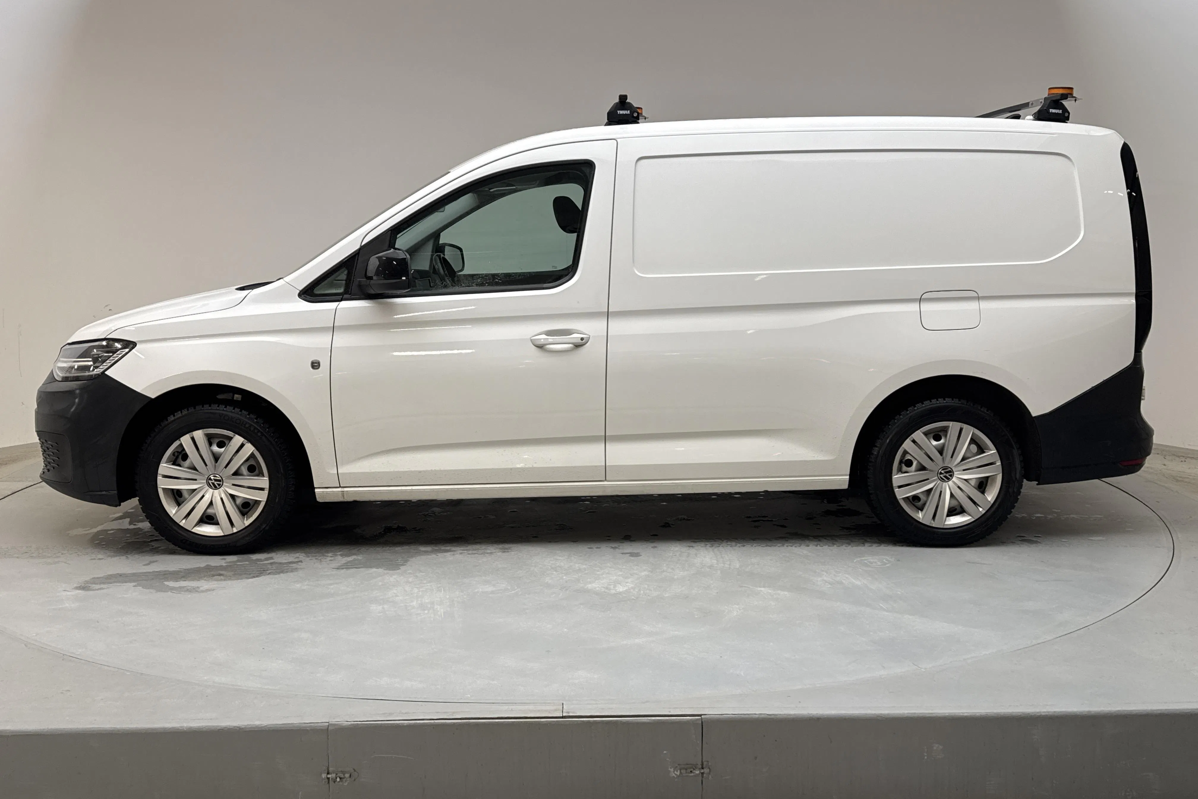 Presentation photo 2 of 15: VW Caddy Cargo Maxi 2.0 TDI (122hk) - 94 200 km - Automatic - white - 2023