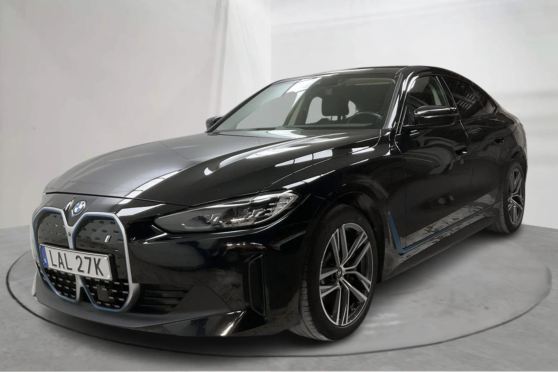 Presentation photo 1 of 18: BMW i4 eDrive40, G26 (340hk) - 49 780 km - Automatic - black - 2024