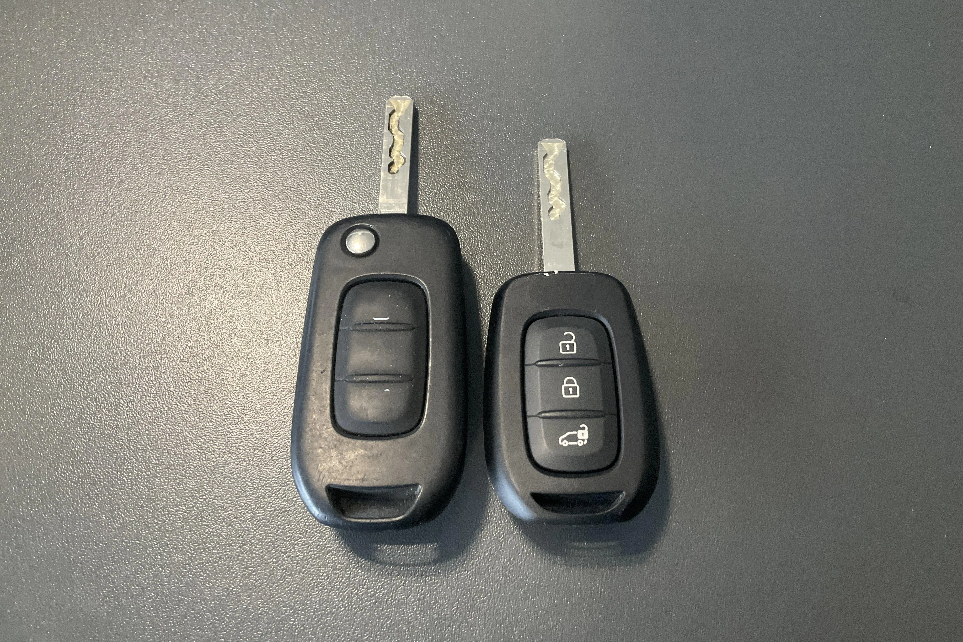 Presentation photo 15 of 15: Renault Kangoo E-Tech 45kWh Skåp (120hk) - 35 510 km - Automatic - white - 2023