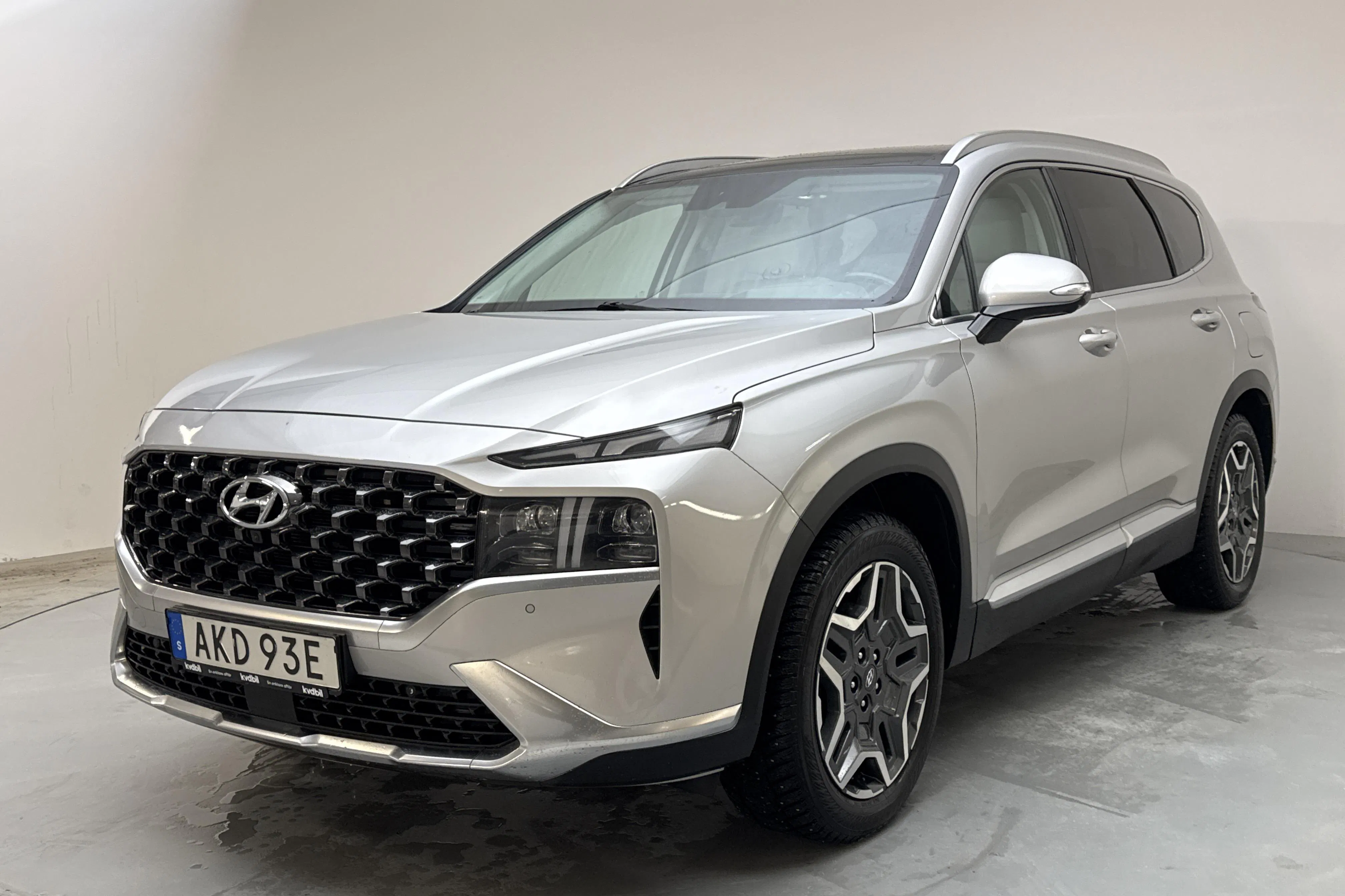 Presentation photo 1 of 17: Hyundai Santa Fé 1.6 T-GDi plug-in hybrid 4WD (265hk) - 162 910 km - Automatic - gray - 2021