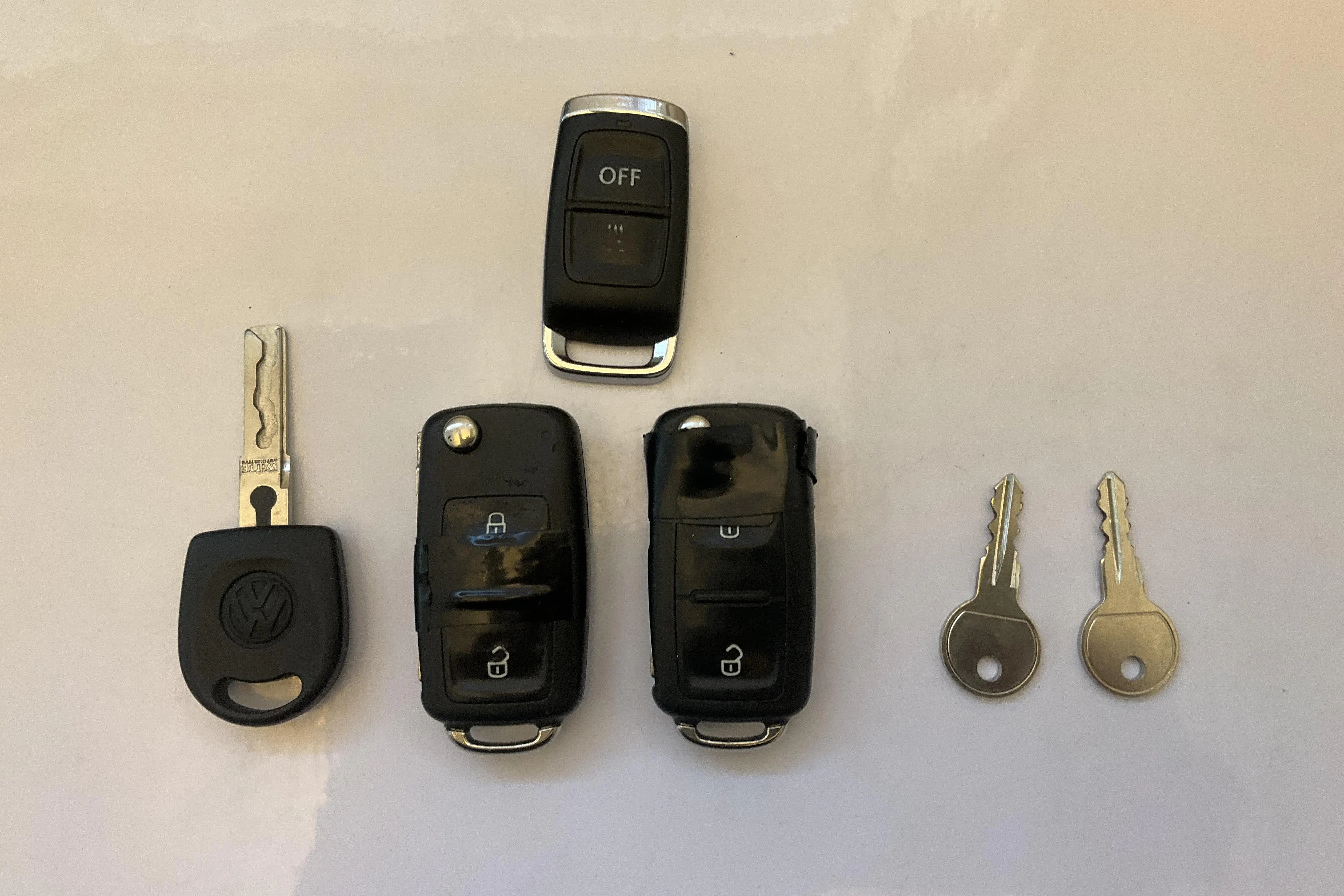 Presentationsfoto 11 av 11: VW Transporter Kombi T6 2.0 TDI BMT  4MOTION (150hk) - 23 408 mil - Manuell - vit - 2017