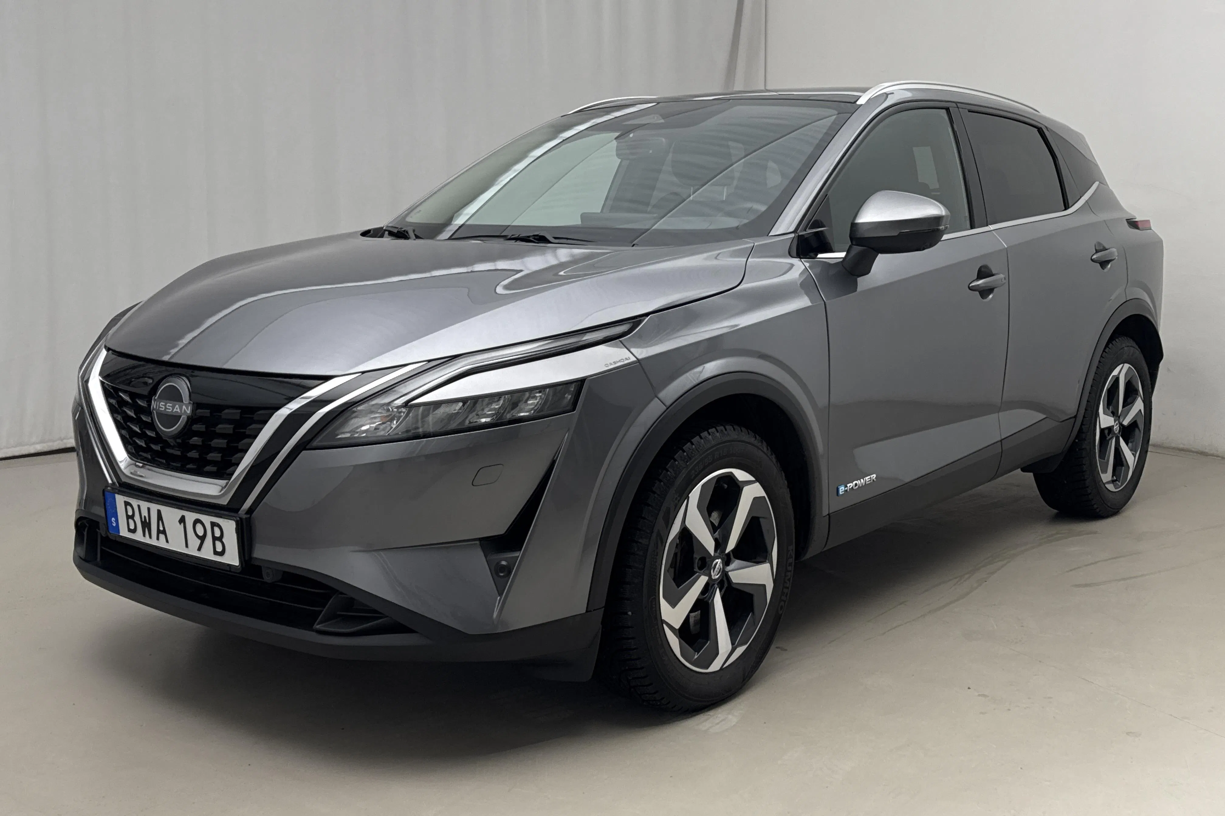 Presentationsfoto 1 av 16: Nissan Qashqai e-power (190hk) - 3 288 mil - Automat - grå - 2023