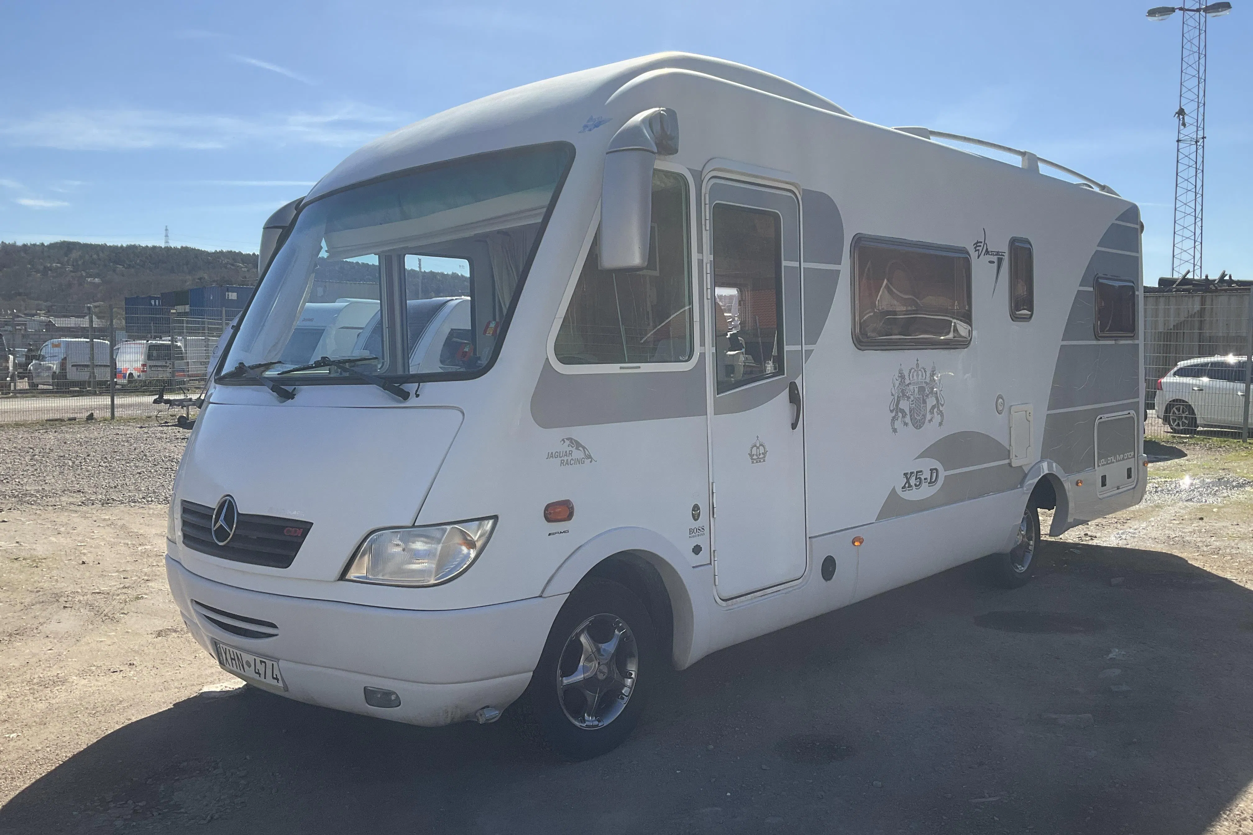 Presentationsfoto 1 av 40: MERCEDES-BENZ EVM System X5-D Husbil - 7 564 mil - Automat - 2003