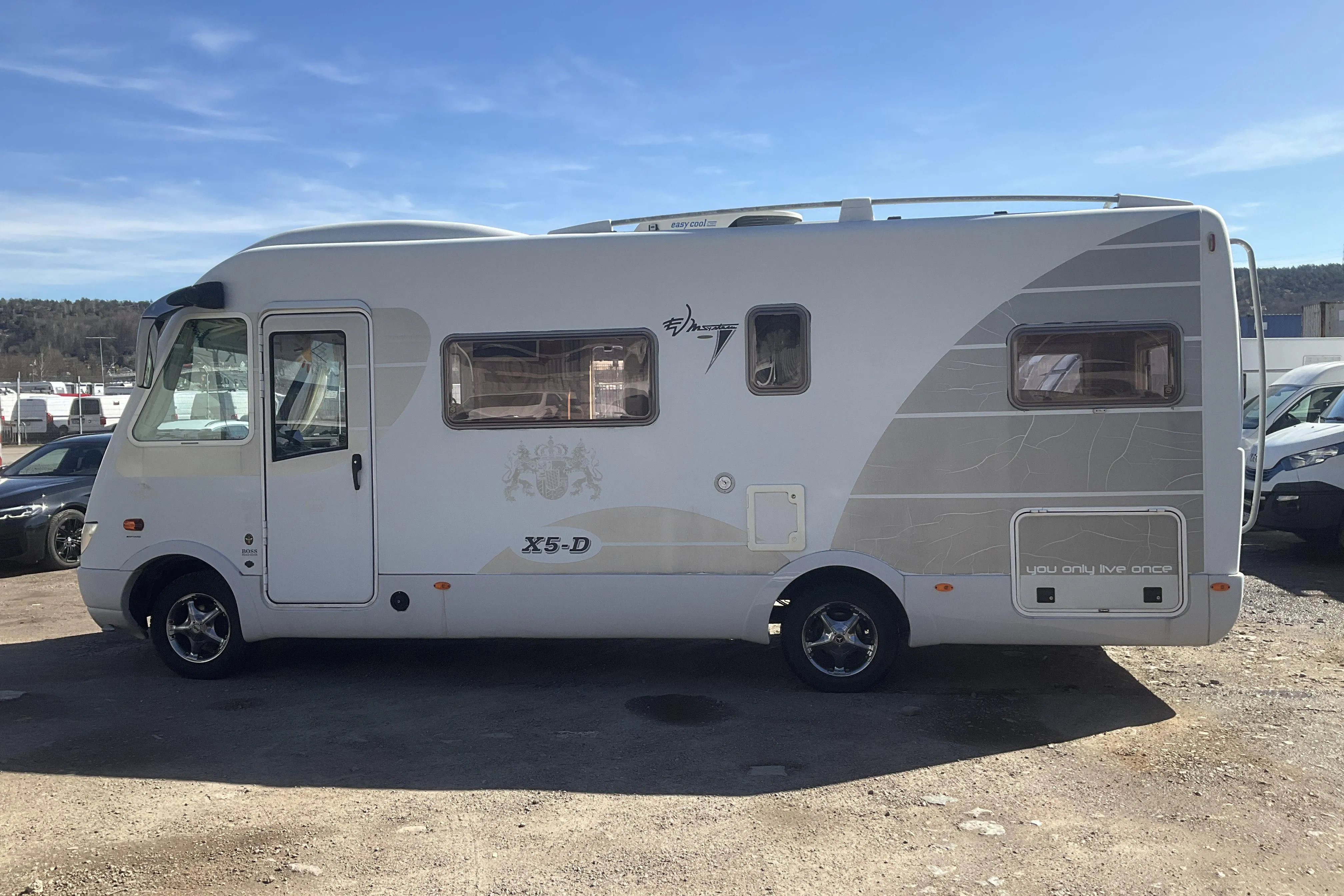 Presentationsfoto 2 av 40: MERCEDES-BENZ EVM System X5-D Husbil - 7 564 mil - Automat - 2003