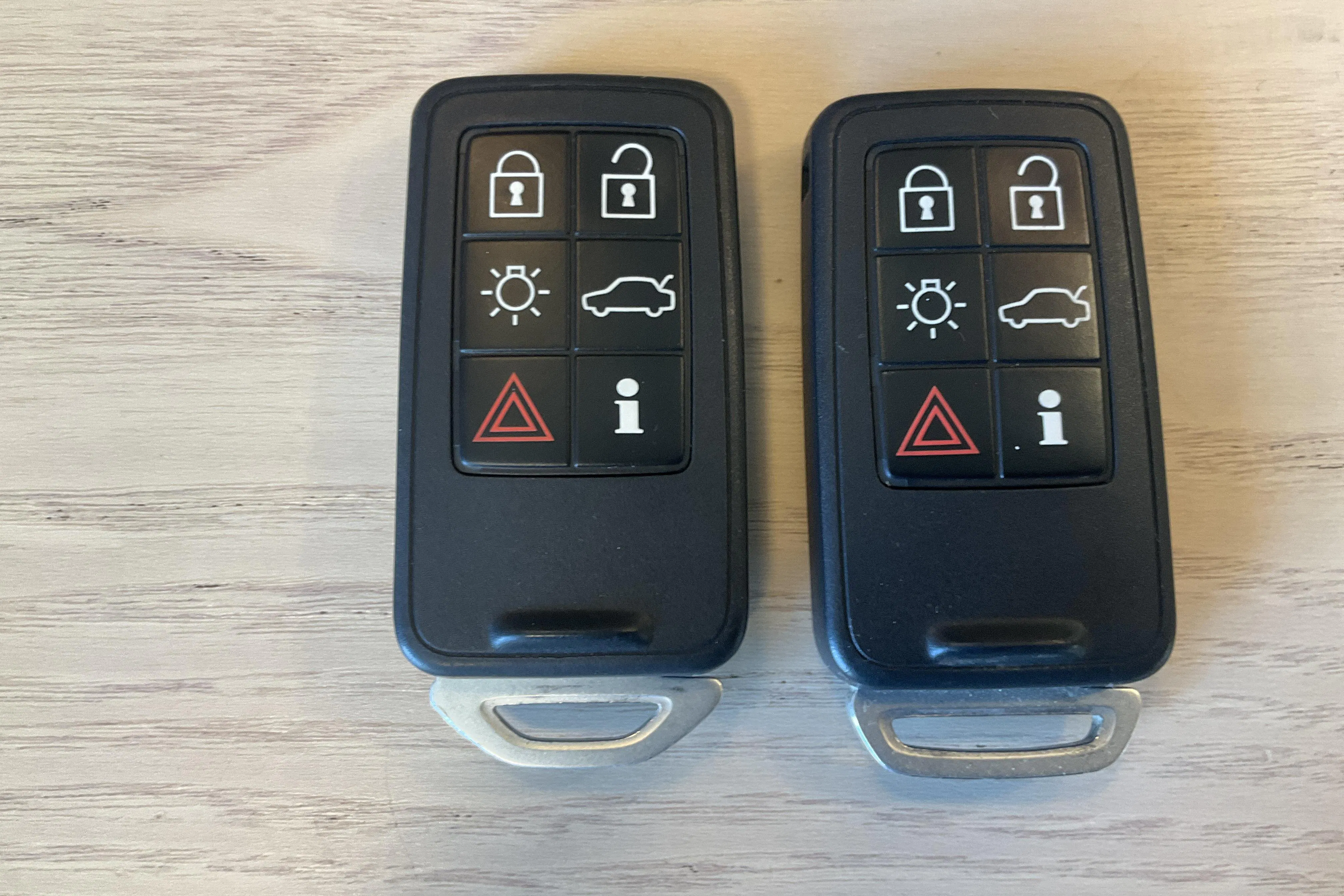 Presentation photo 14 of 14: Volvo XC60 D3 2WD (150hk) - 107 770 km - Automatic - white - 2017