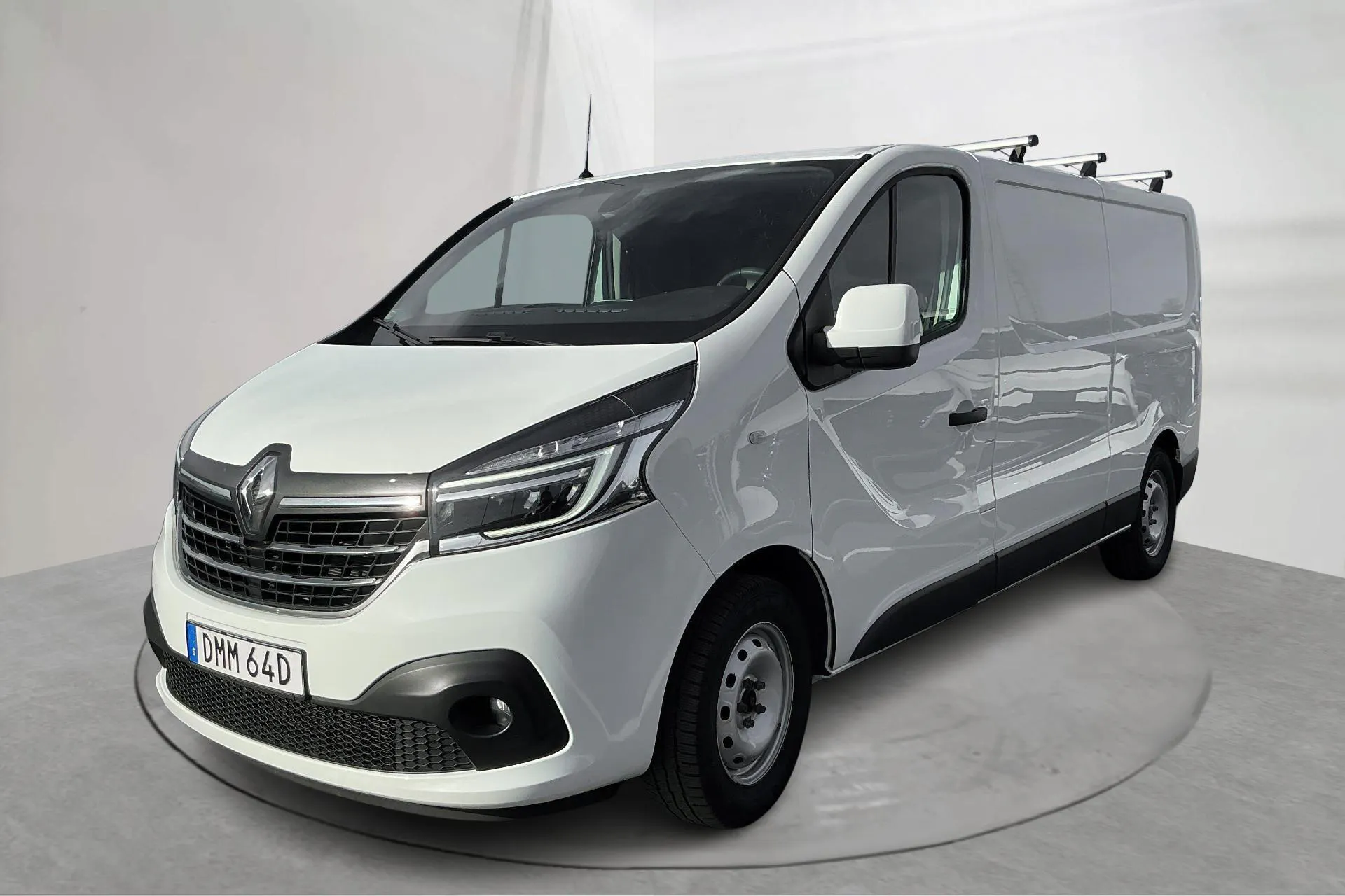 Presentationsfoto 1 av 16: Renault Trafic 2.0 dCi Skåp (145hk) - 7 256 mil - Automat - vit - 2021