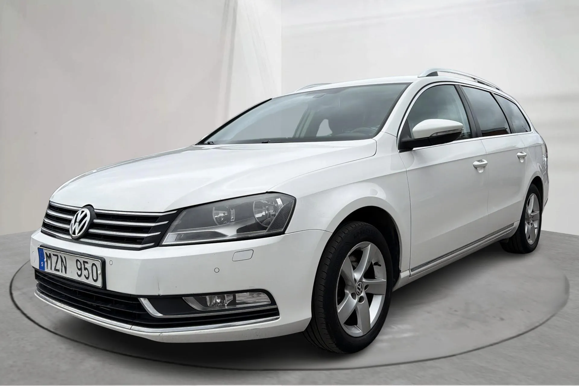 Presentation photo 1 of 14: VW Passat 1.4 TSI EcoFuel Variant (150hk) - 198 700 km - Automatic - white - 2013