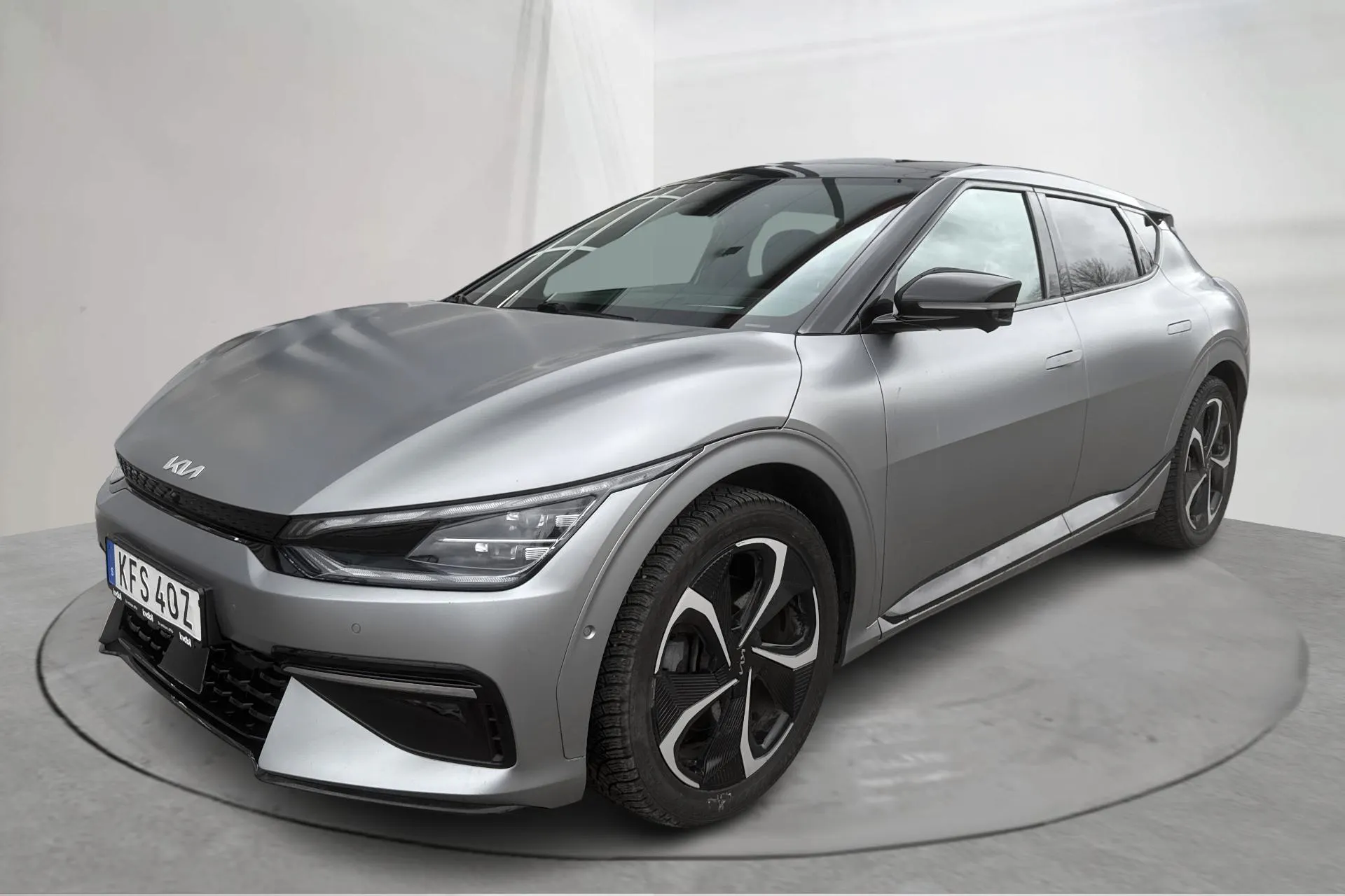 Presentation photo 1 of 20: KIA EV6 AWD (325hk) - 81 110 km - Automatic - gray - 2022