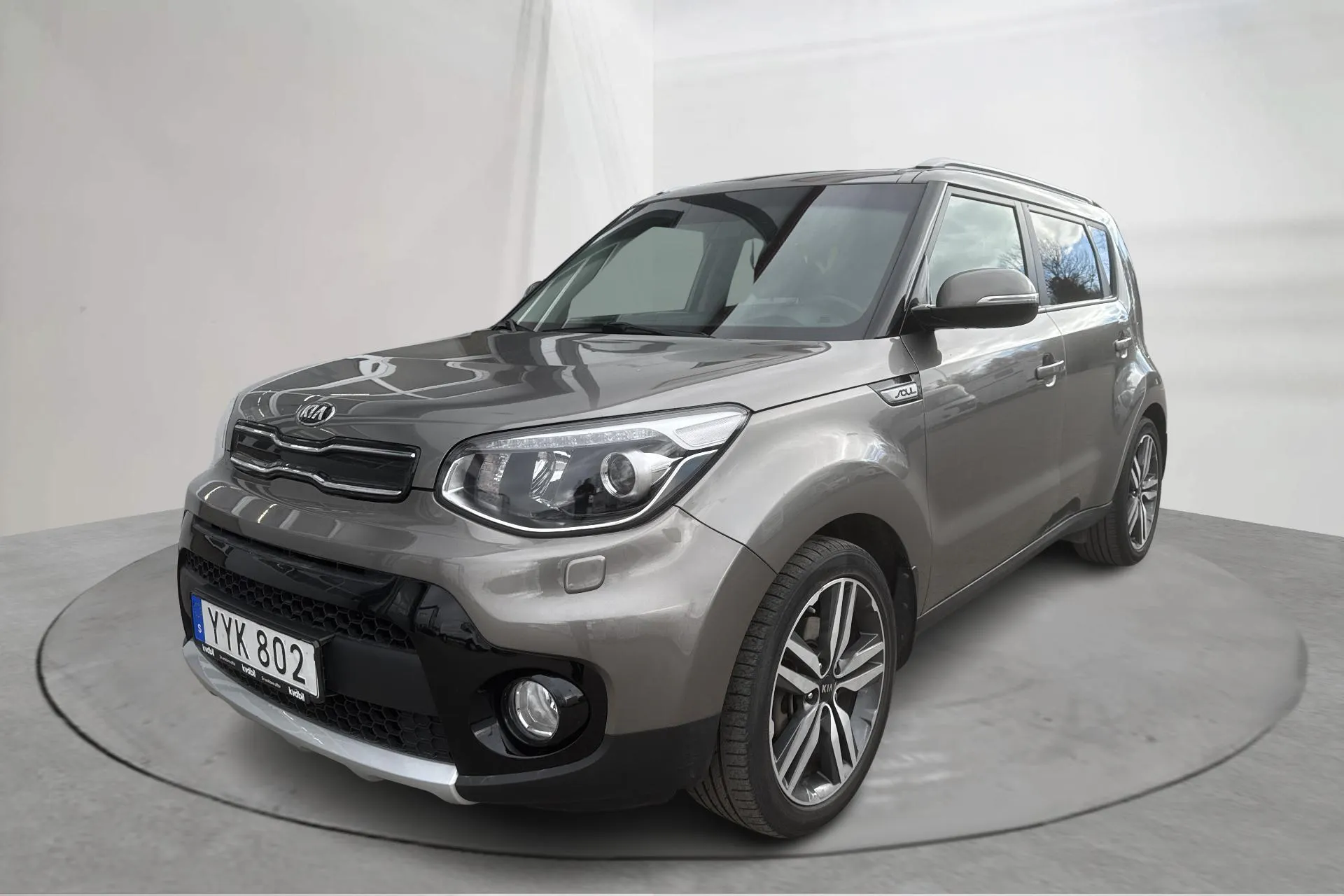 Presentation photo 1 of 15: KIA Soul 1.6 (132hk) - 131 630 km - Automatic - gray - 2018