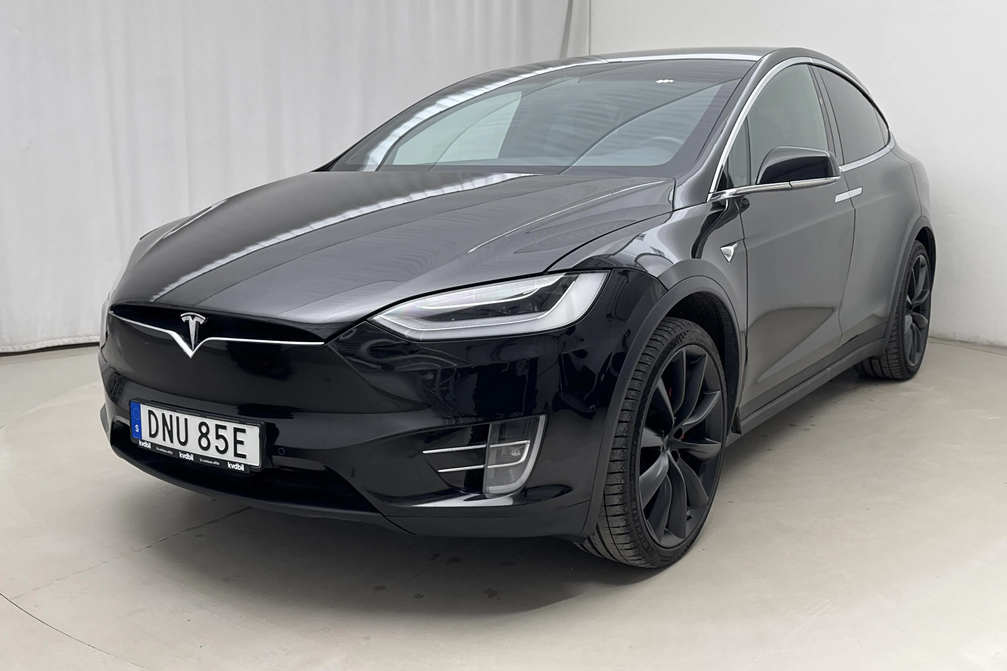 Presentationsfoto 1 av 23: Tesla Model X Dual Motor Performance AWD - 4 824 mil - Automat - svart - 2020