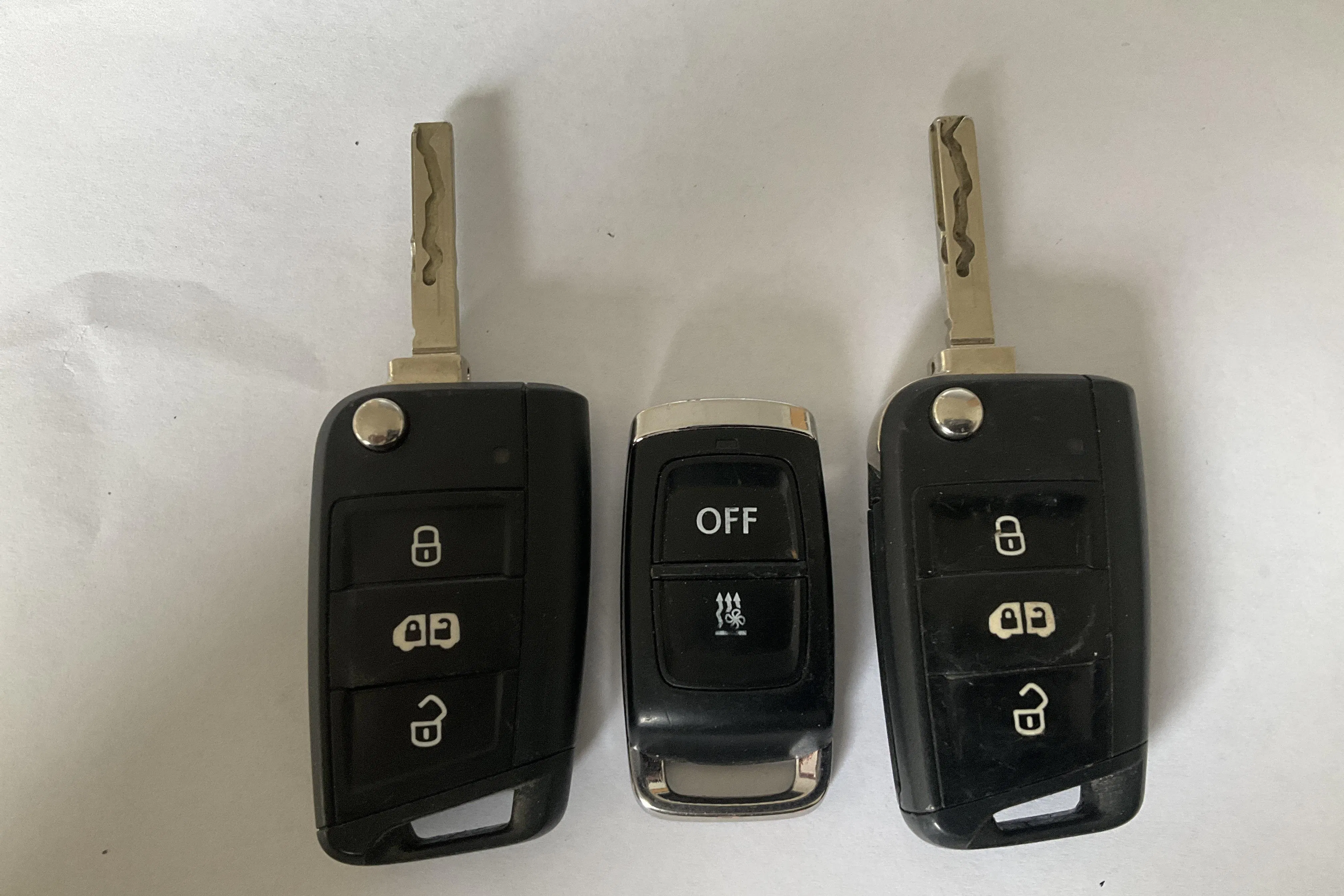 Presentationsfoto 17 av 17: VW Crafter 35 2.0 TDI Skåp (177hk) - 20 272 mil - Automat - vit - 2021