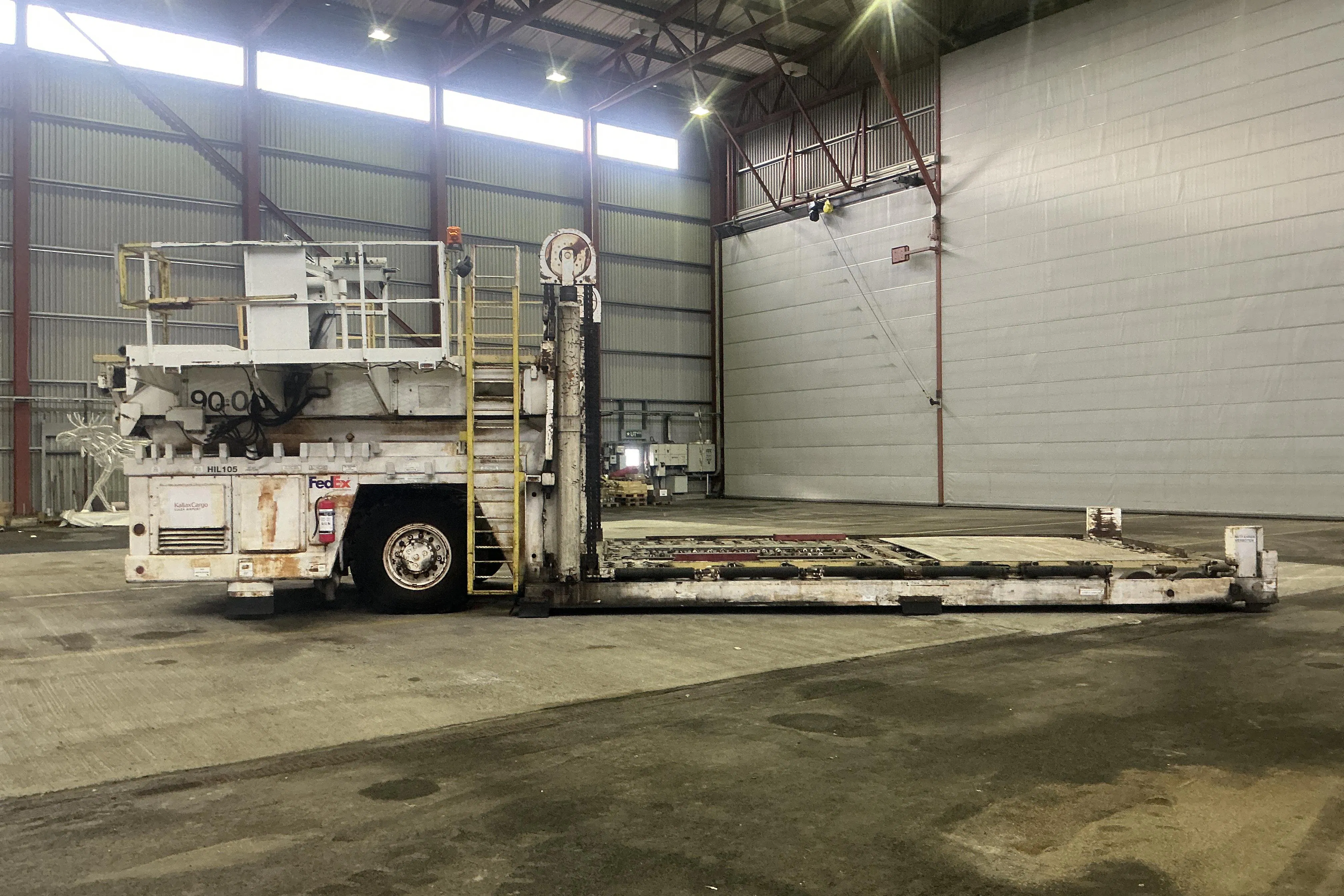 Presentation photo 2 of 28: FMC MDL-40 Main-Deck-Loader -  - Automatic - 1989