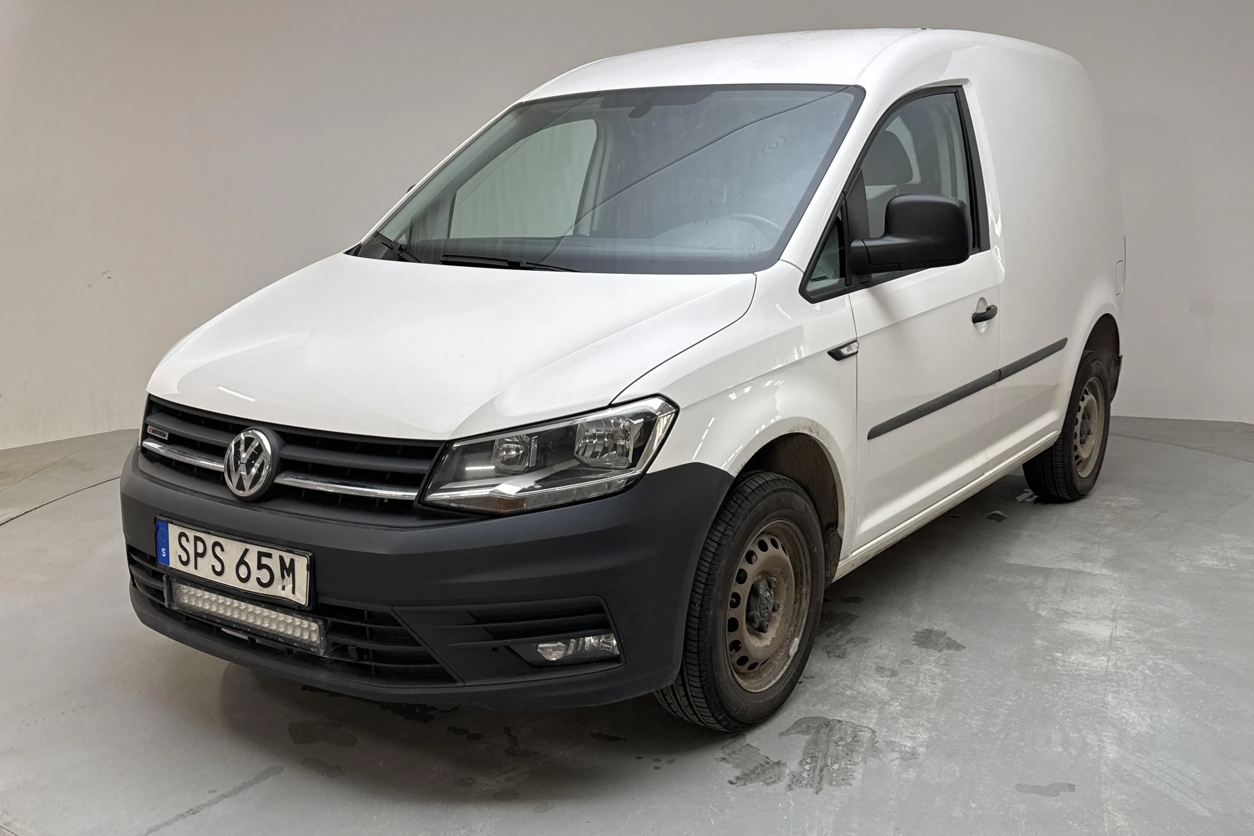 Presentation photo 1 of 11: VW Caddy 2.0 TDI Skåp 4MOTION (122hk) - 140 310 km - Manual - white - 2020