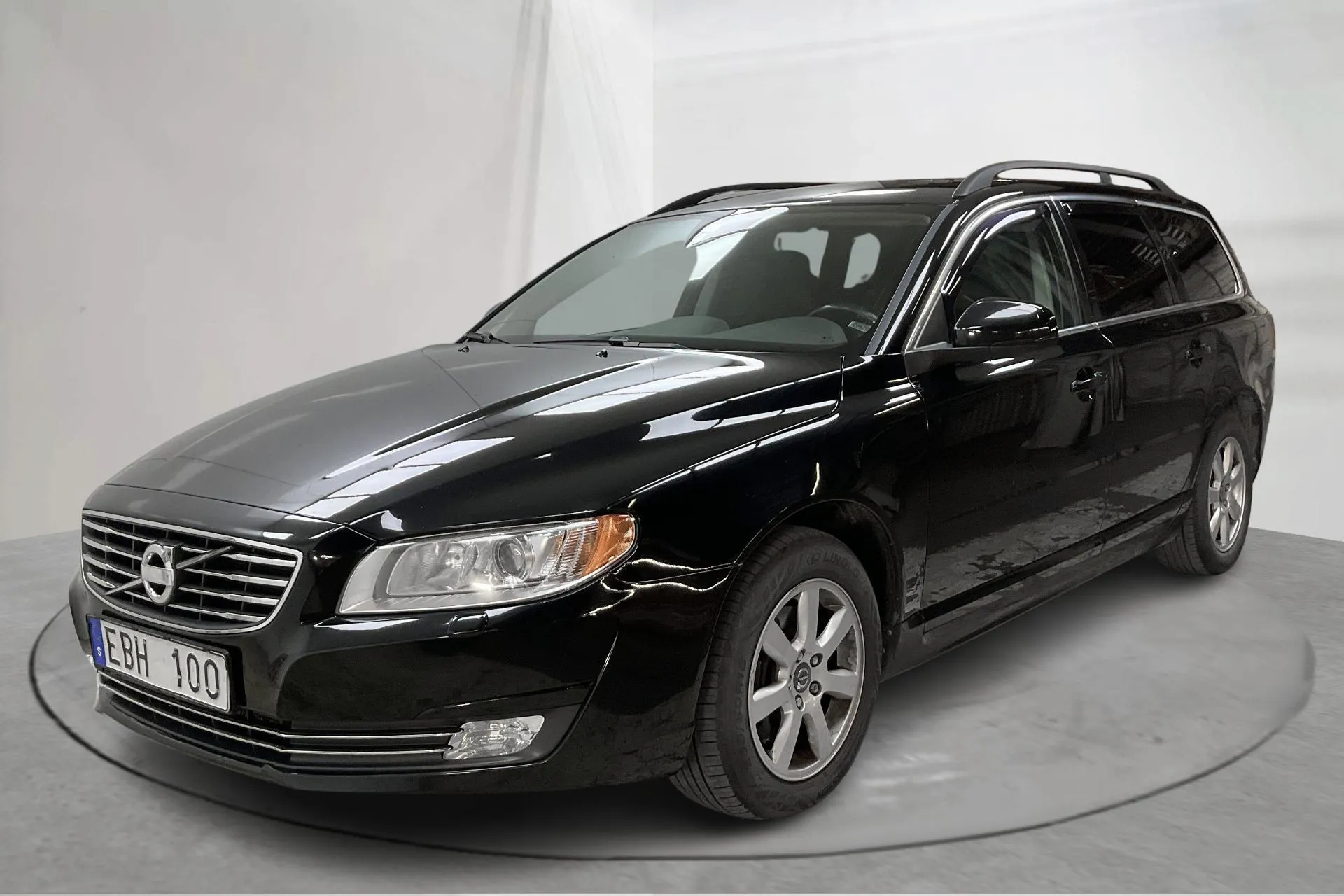 Presentationsfoto 1 av 16: Volvo V70 II D4 AWD (163hk) - 21 004 mil - Automat - svart - 2014