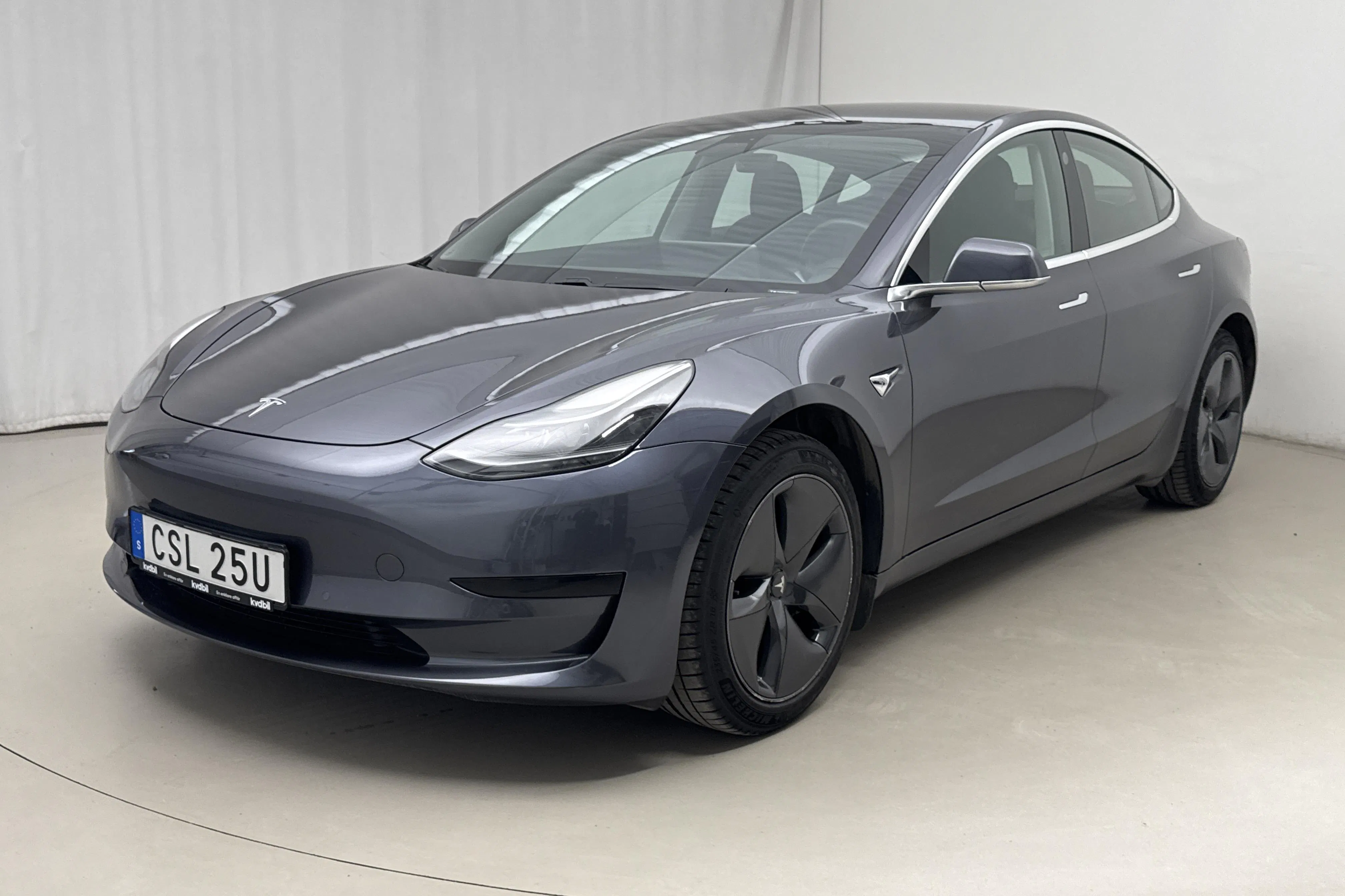 Tesla Model 3 Standard Range RWD