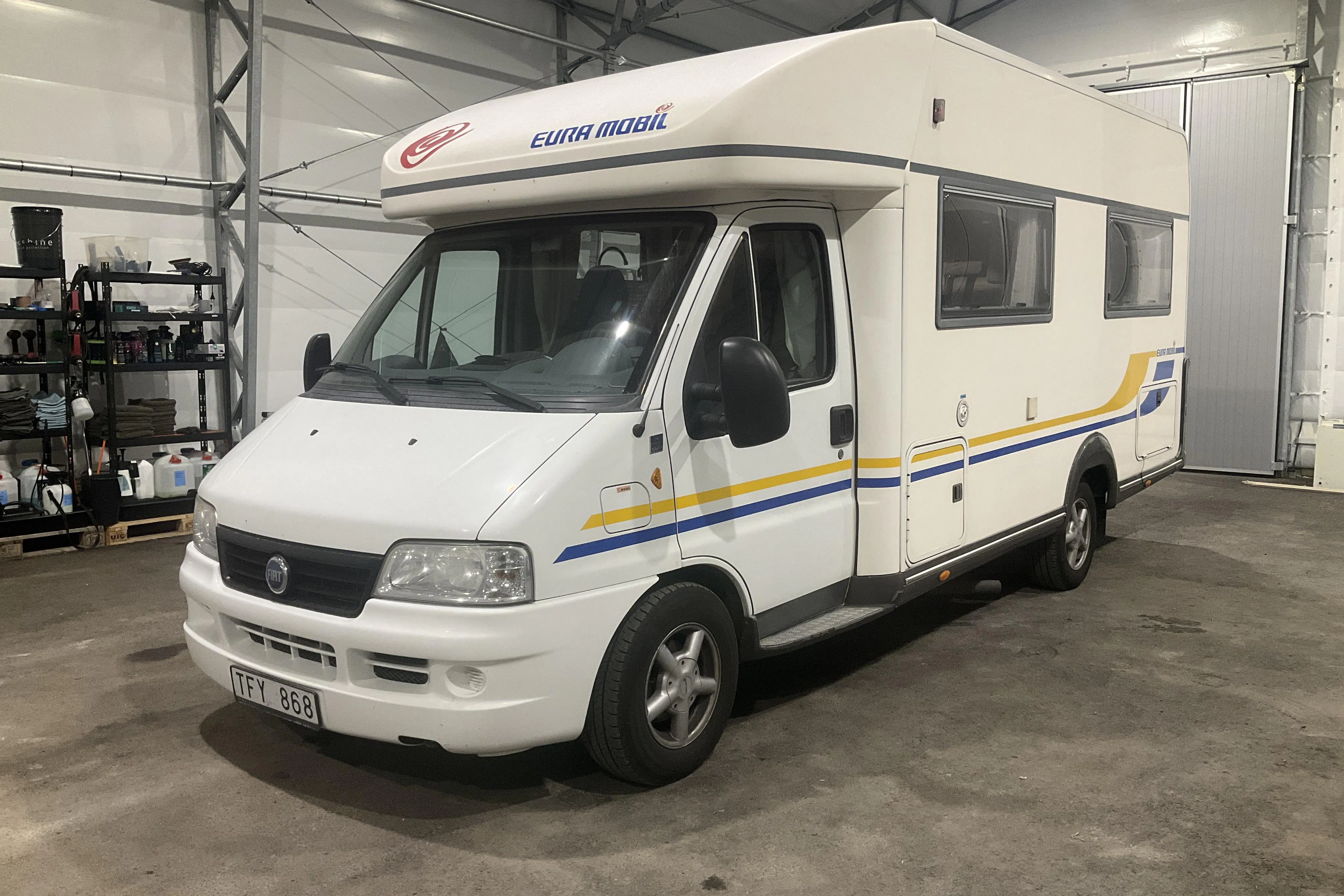 Presentationsfoto 1 av 33: FIAT EURA MOBIL CONTURA 632 SB Husbil - 8 780 mil - Manuell - vit - 2002