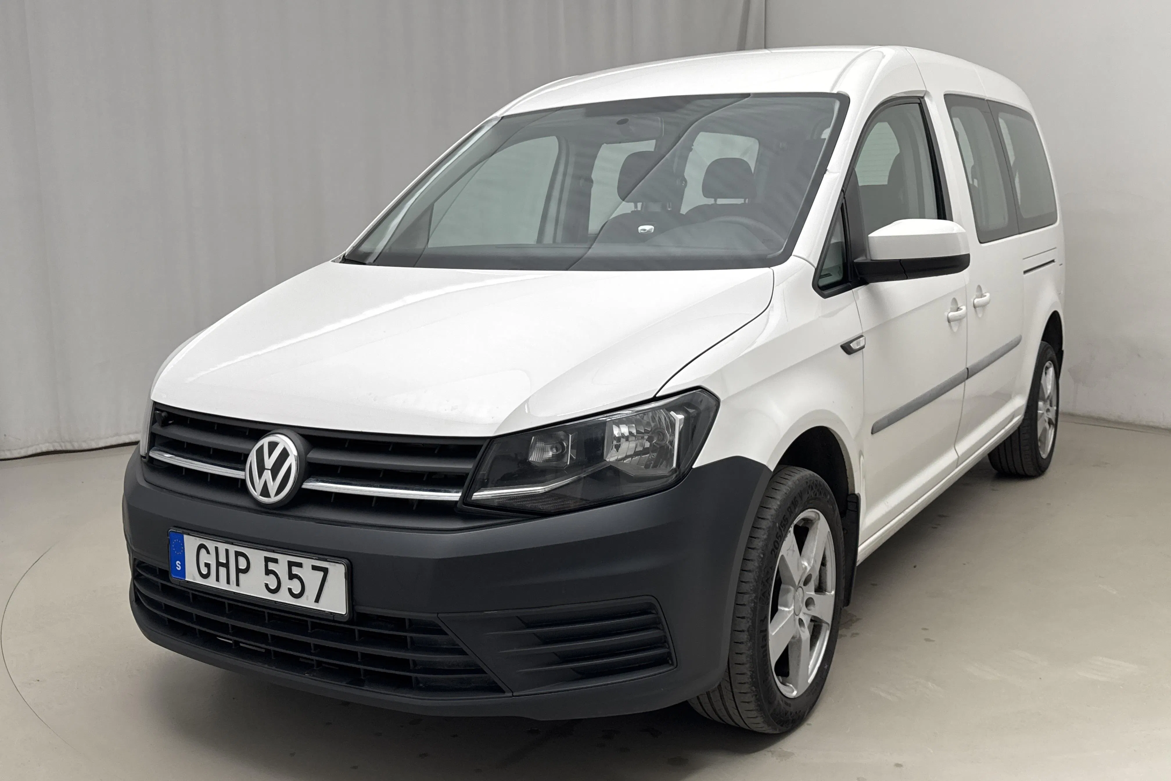 Presentationsfoto 1 av 15: VW Caddy Maxi Life 2.0 TDI (102hk) - 26 281 mil - Manuell - vit - 2018
