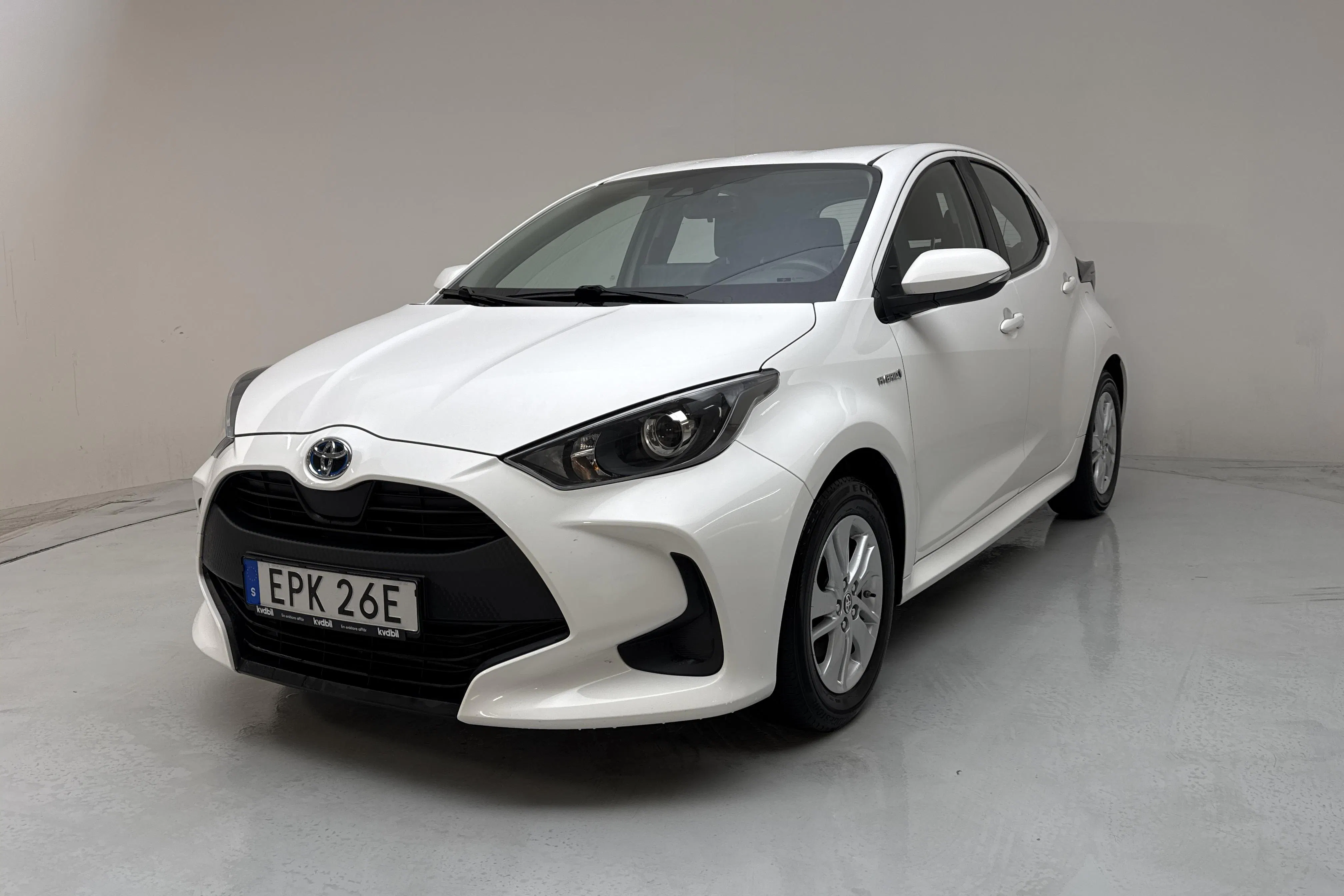 Presentation photo 1 of 20: Toyota Yaris 1.5 Hybrid 5dr (116hk) - 113 110 km - Automatic - white - 2020
