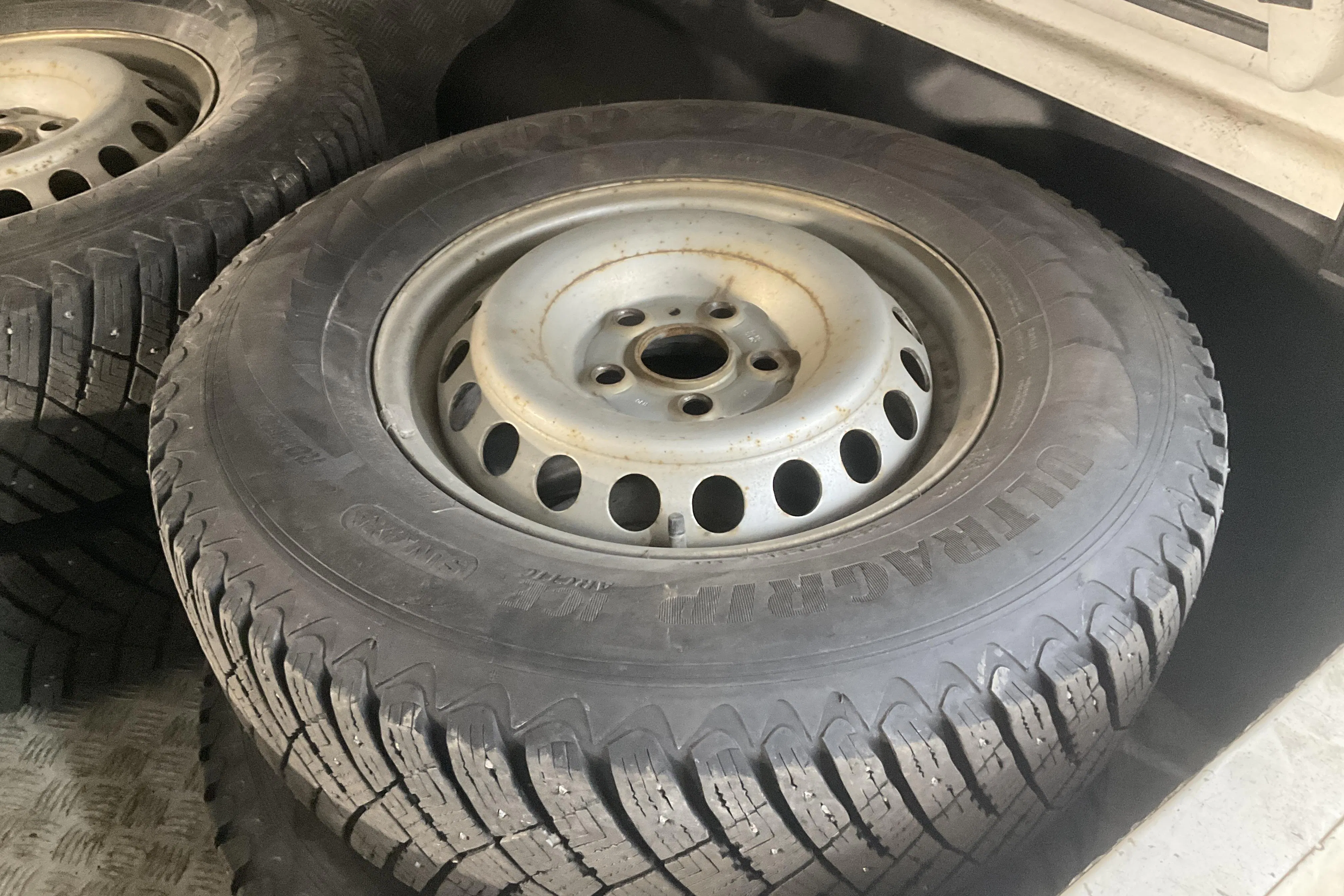 Presentationsfoto 12 av 12: VW Amarok 2.0 TDI 4motion (140hk) - 11 119 mil - Manuell - vit - 2016