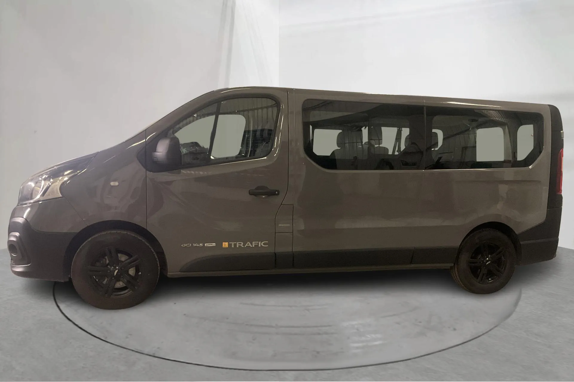 Presentation photo 2 of 17: Renault Trafic Kombi 1.6 dCi (145hk) - 181 770 km - Manual - Dark Grey - 2016