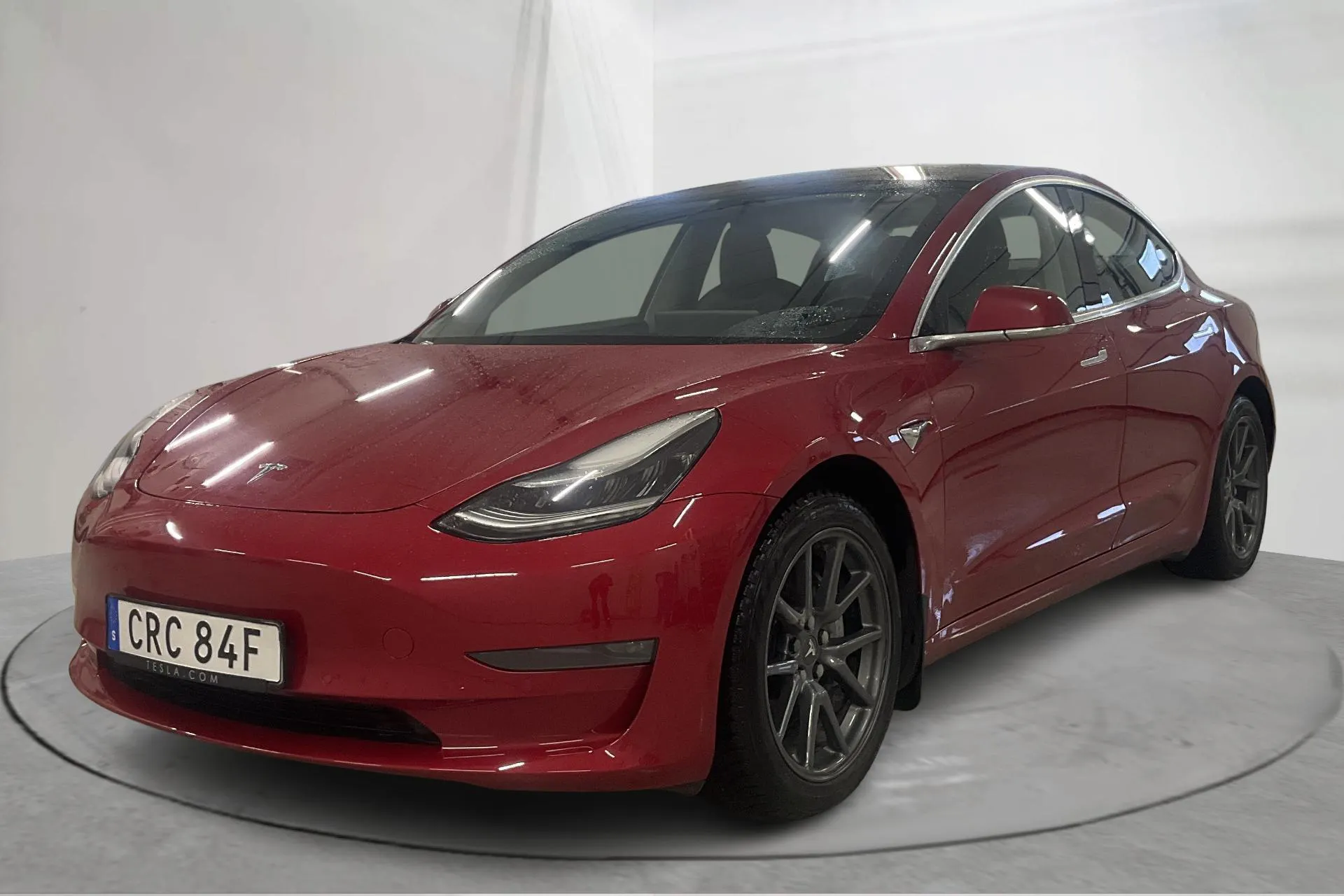 Presentationsfoto 1 av 26: Tesla Model 3 Long Range Dual Motor AWD - 10 455 mil - Automat - röd - 2020