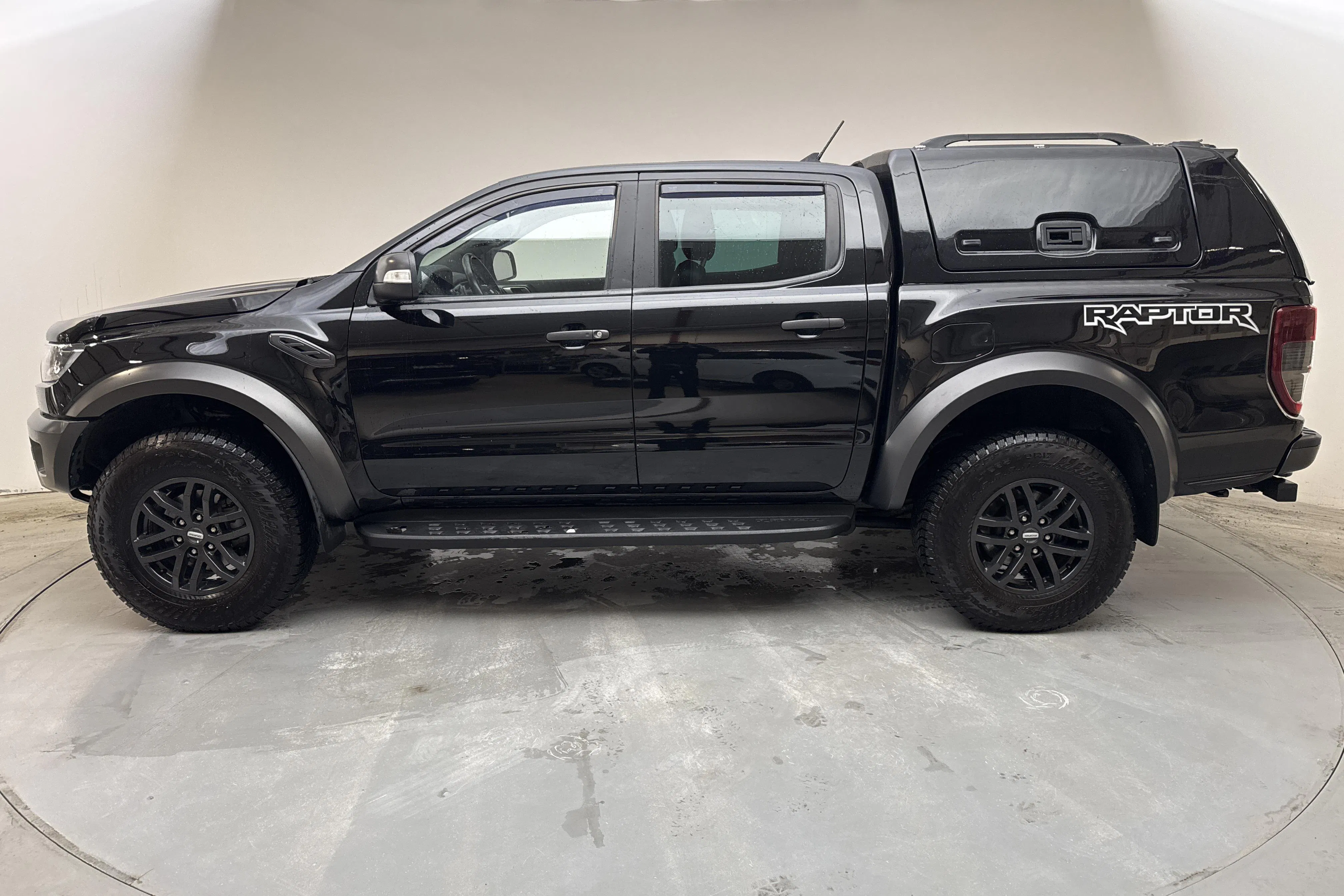 Presentation photo 2 of 13: Ford Ranger 2.0 TDCi 4WD (213hk) - 171 450 km - Automatic - black - 2020